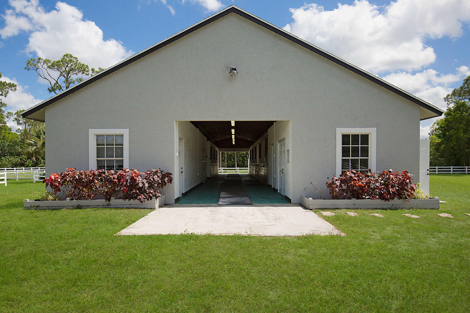 LOXAHATCHEE GROVES - Residential Lease