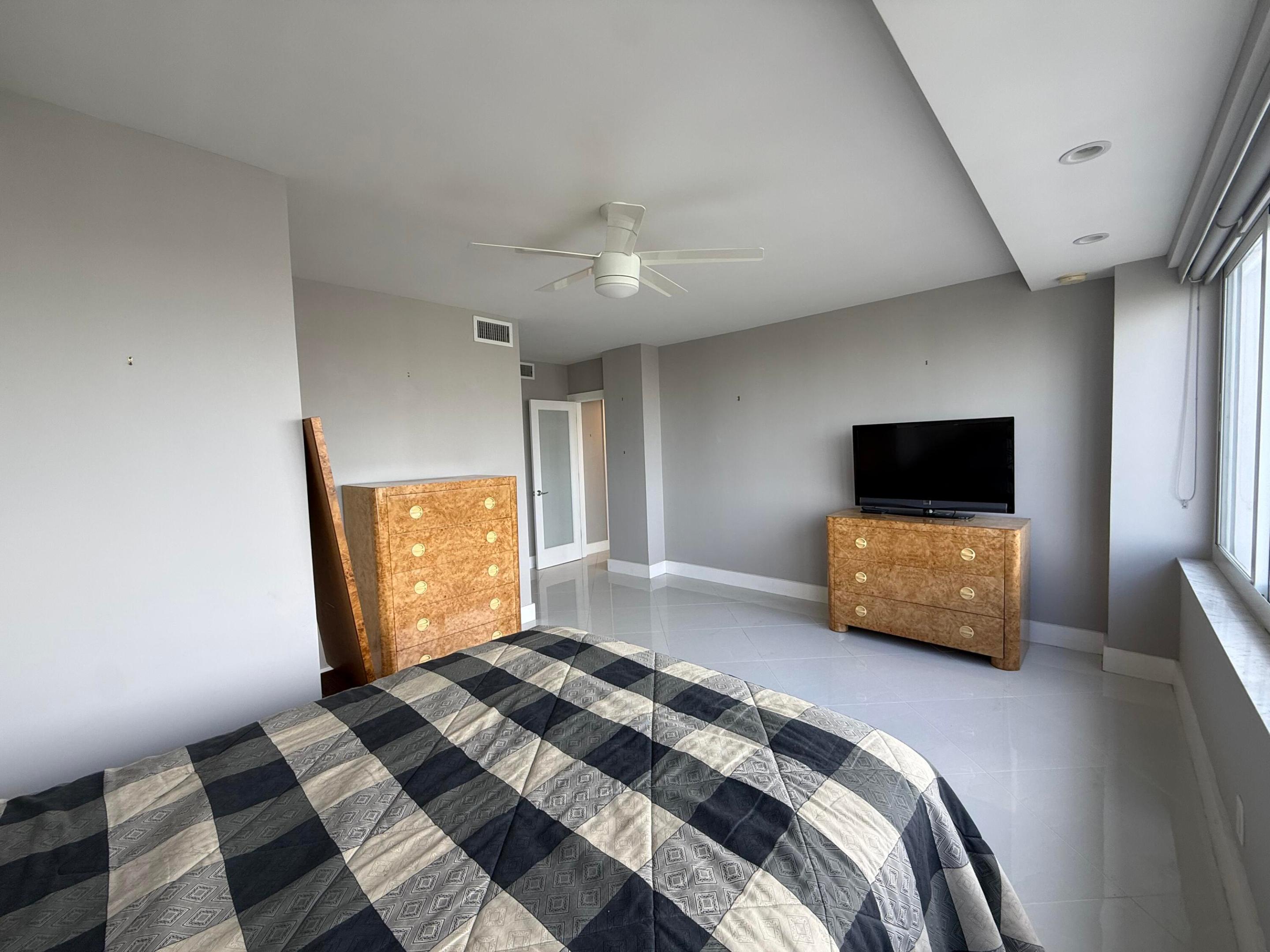 CORAL RIDGE TOWERS CO-OP - Residential