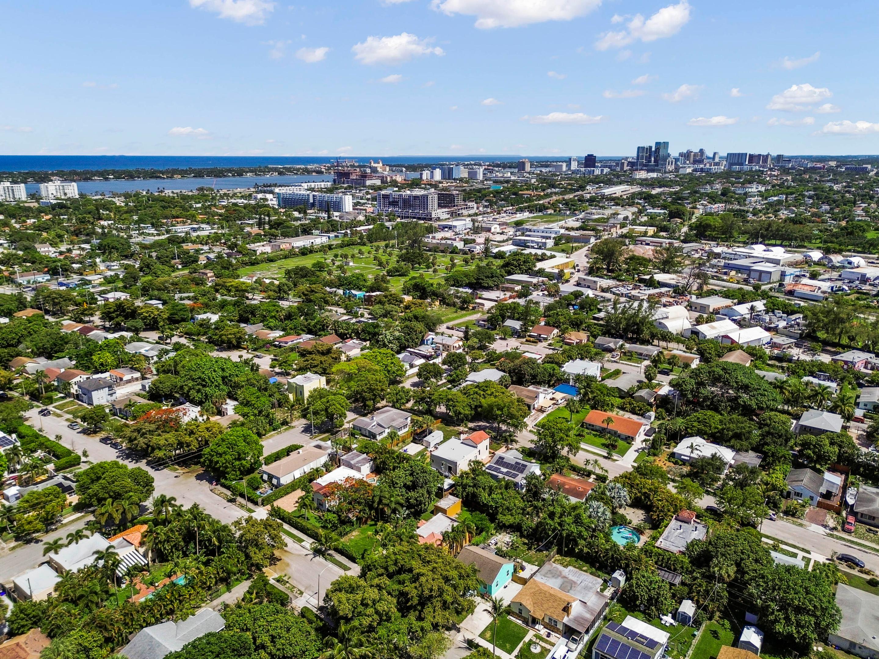 NORTHWOOD - Residential