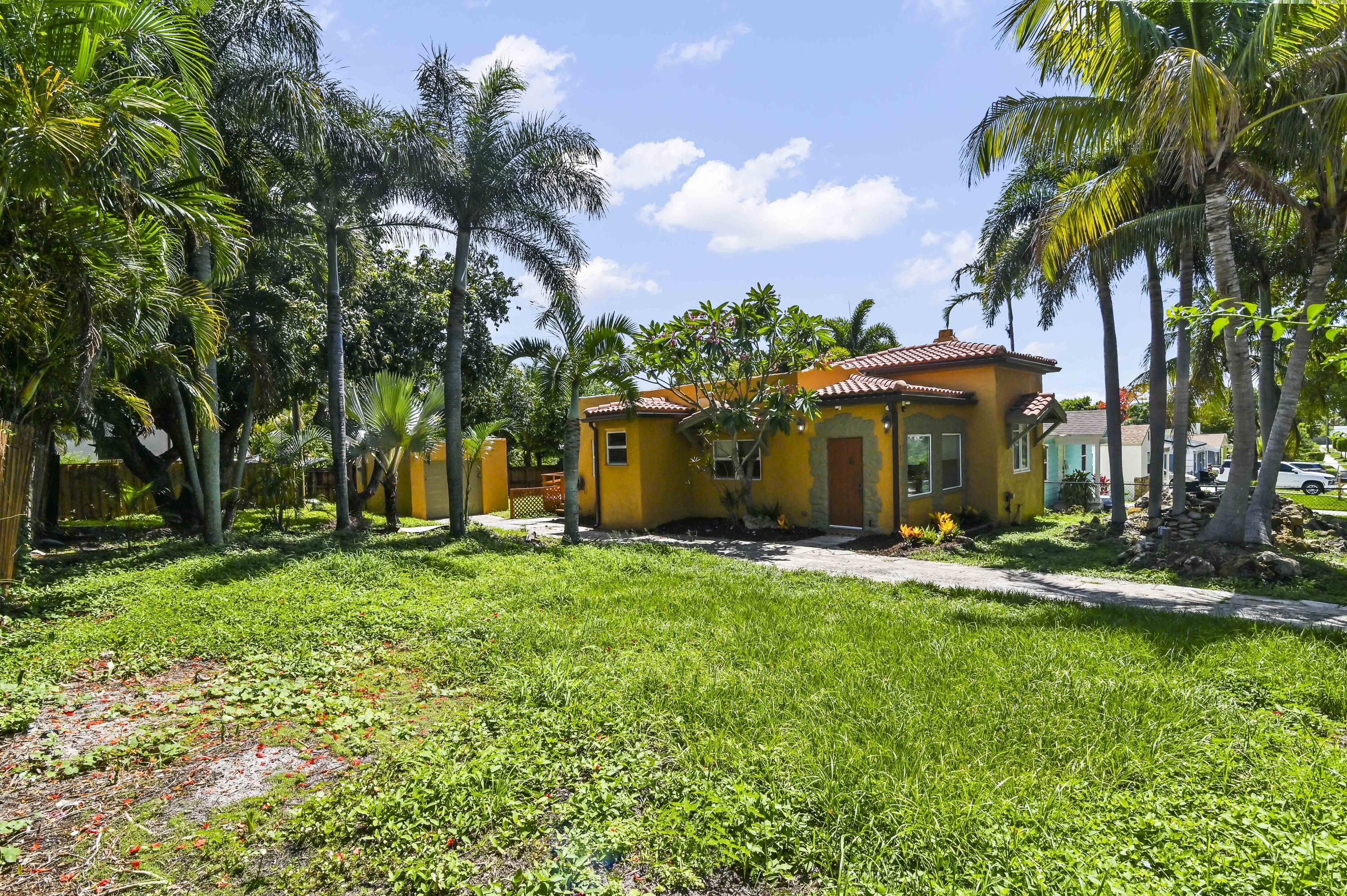 NORTHWOOD - Residential