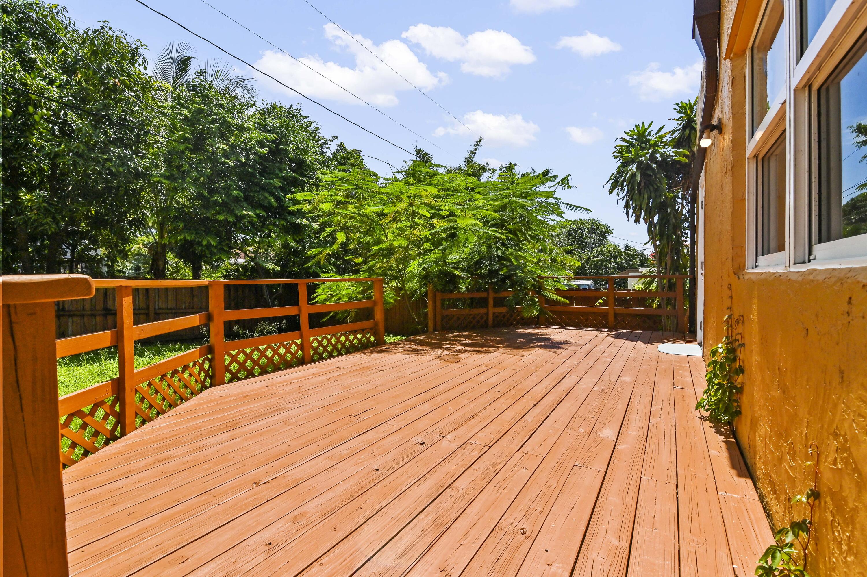 NORTHWOOD - Residential