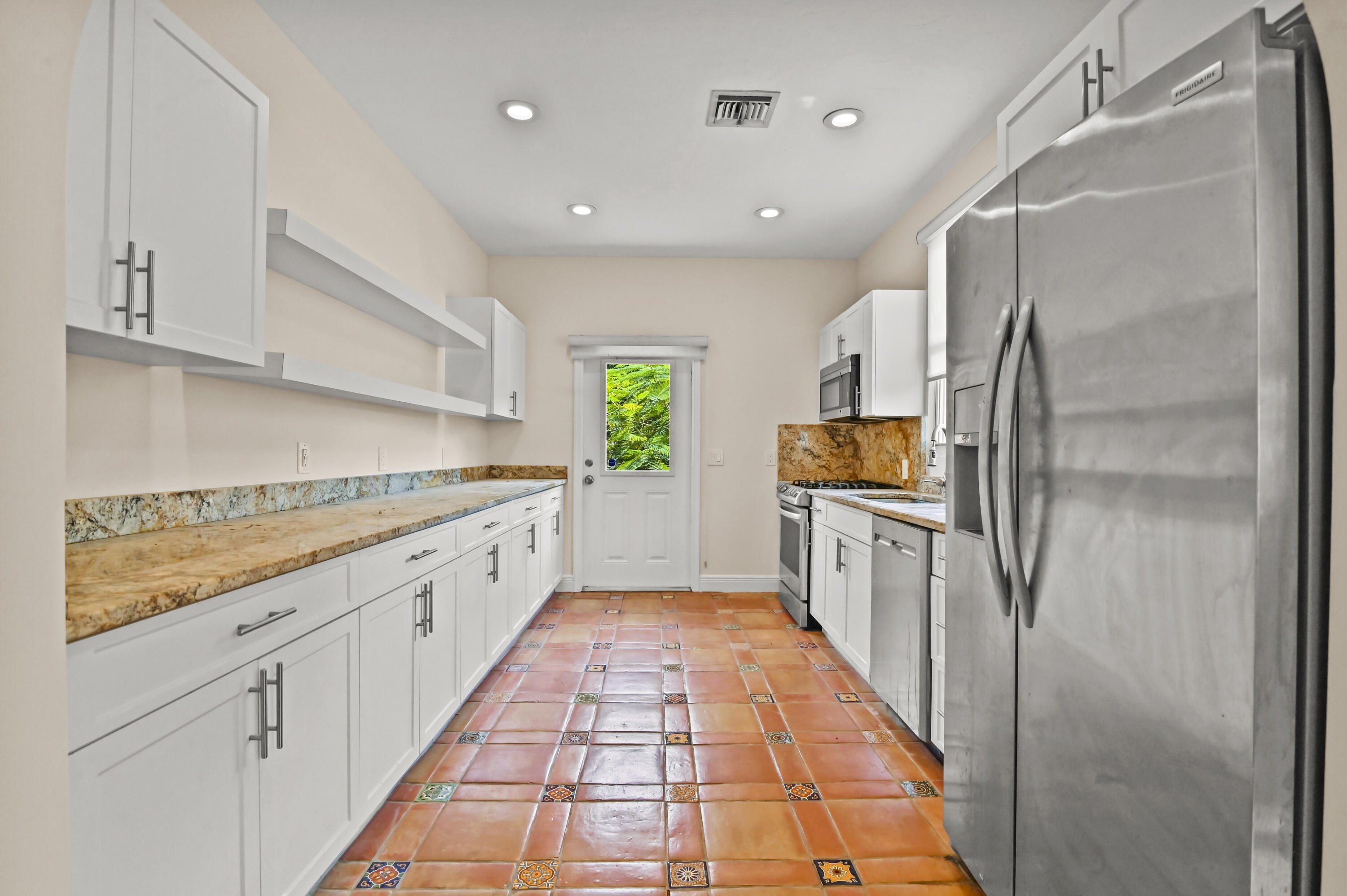 NORTHWOOD - Residential
