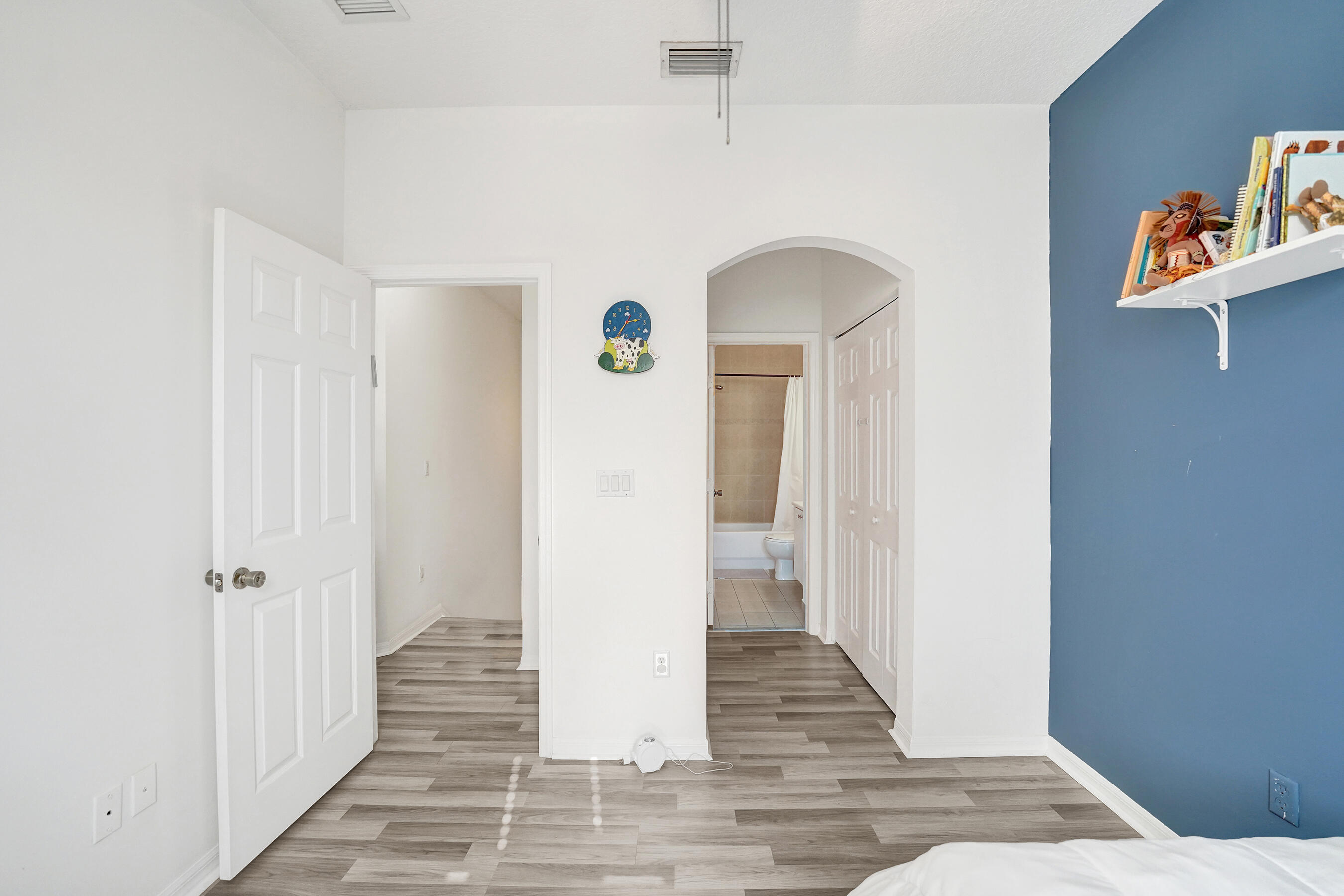VILLAS AT HARBOR ISLES CONDO - Residential