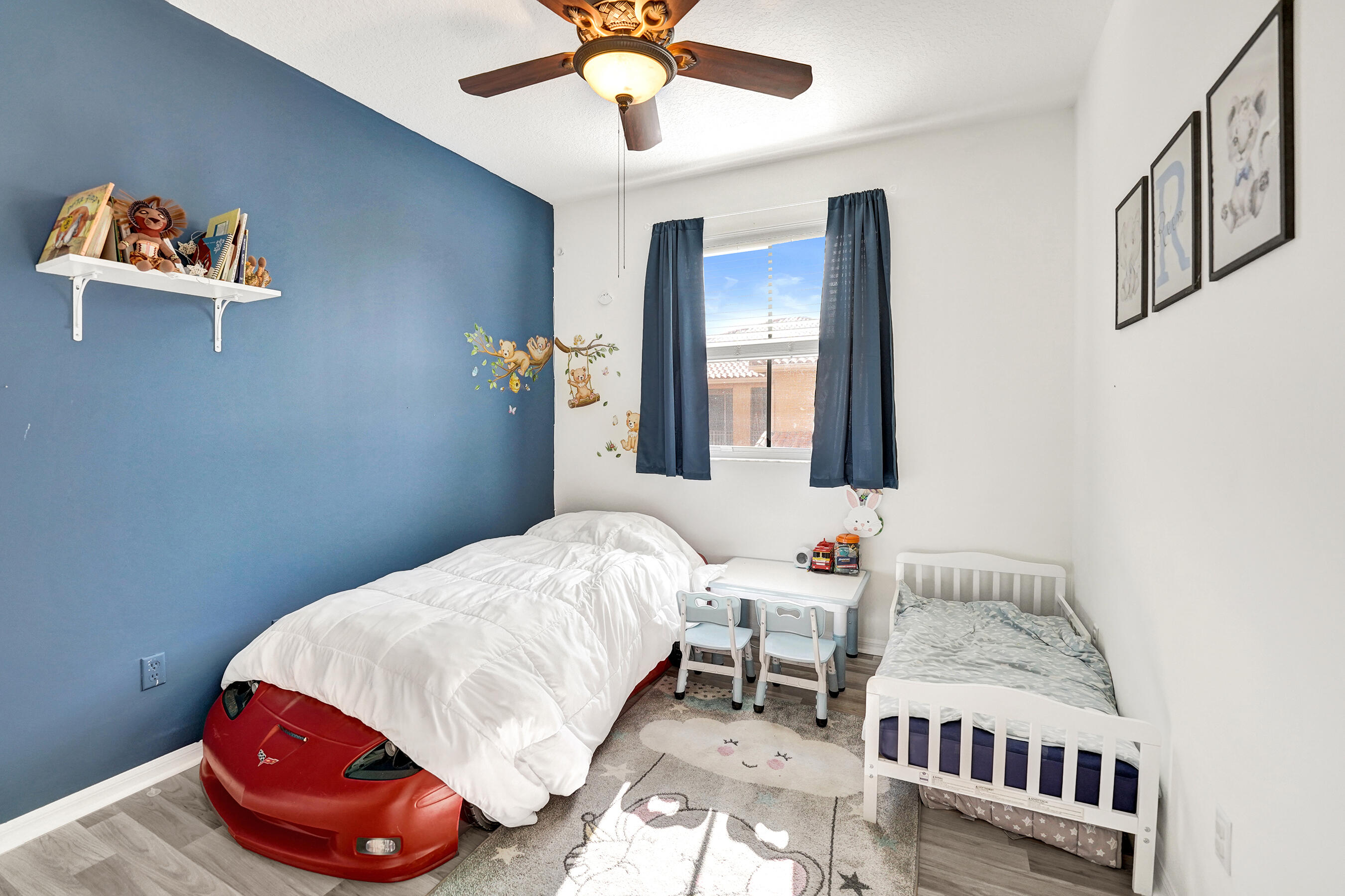 VILLAS AT HARBOR ISLES CONDO - Residential