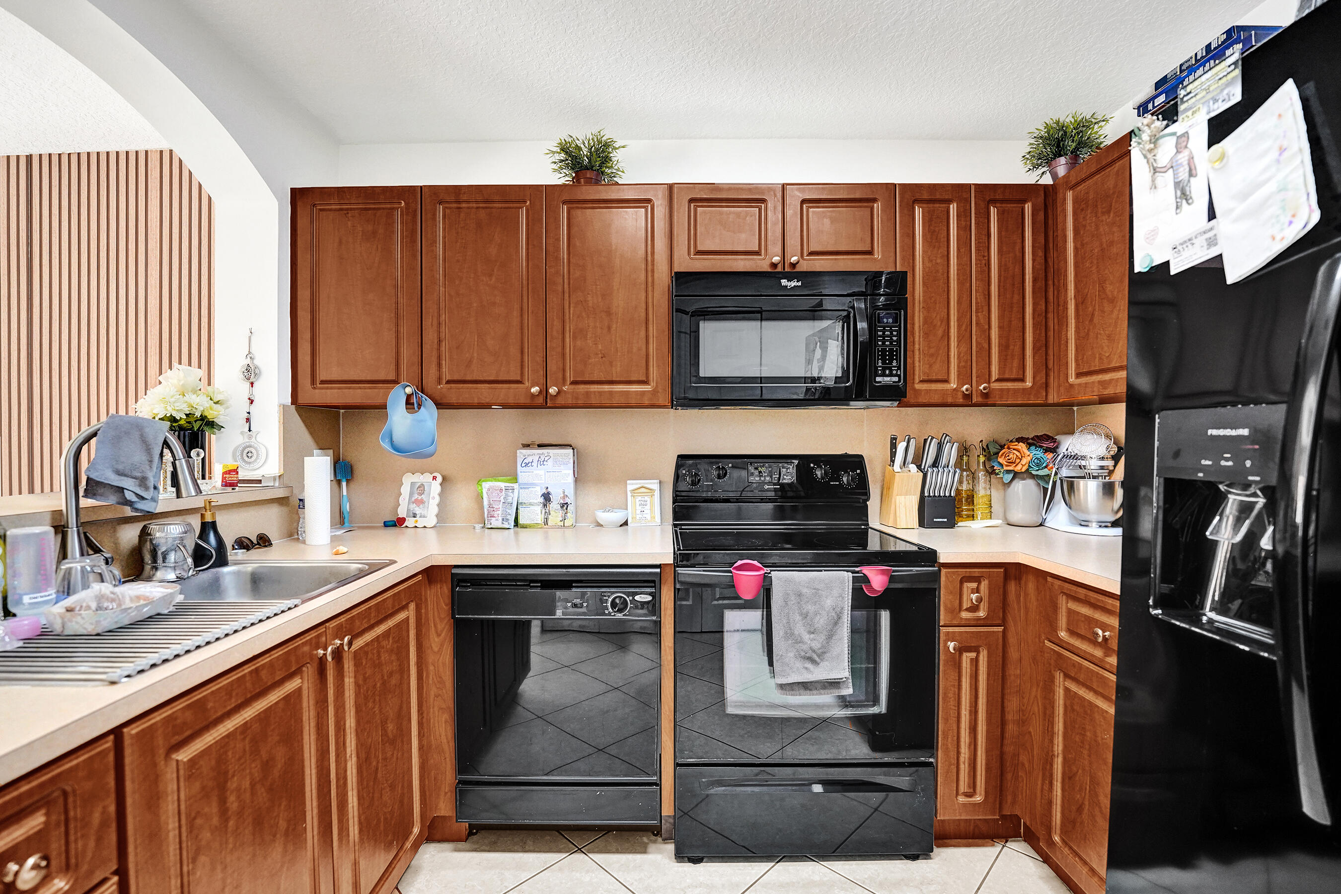 VILLAS AT HARBOR ISLES CONDO - Residential