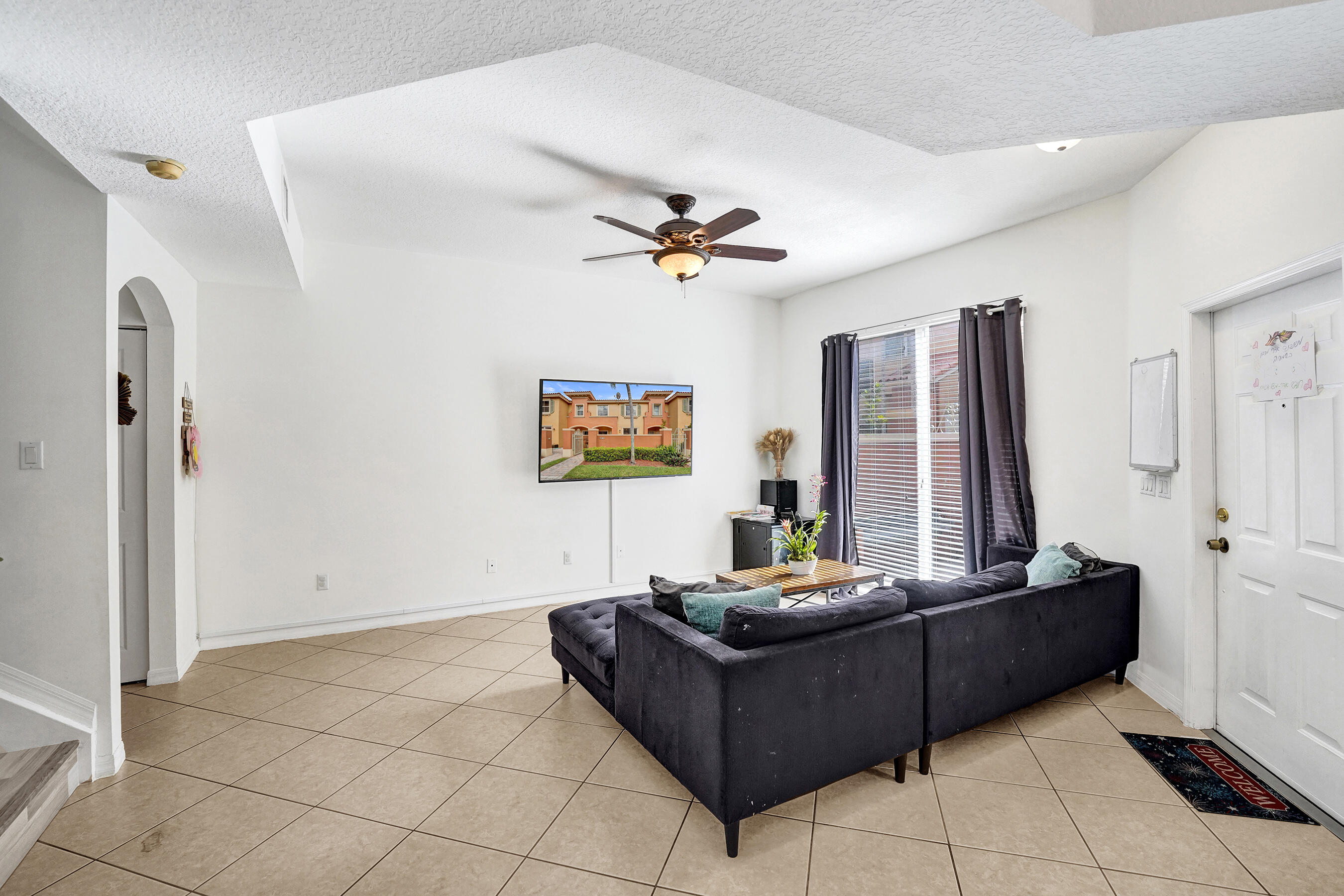VILLAS AT HARBOR ISLES CONDO - Residential