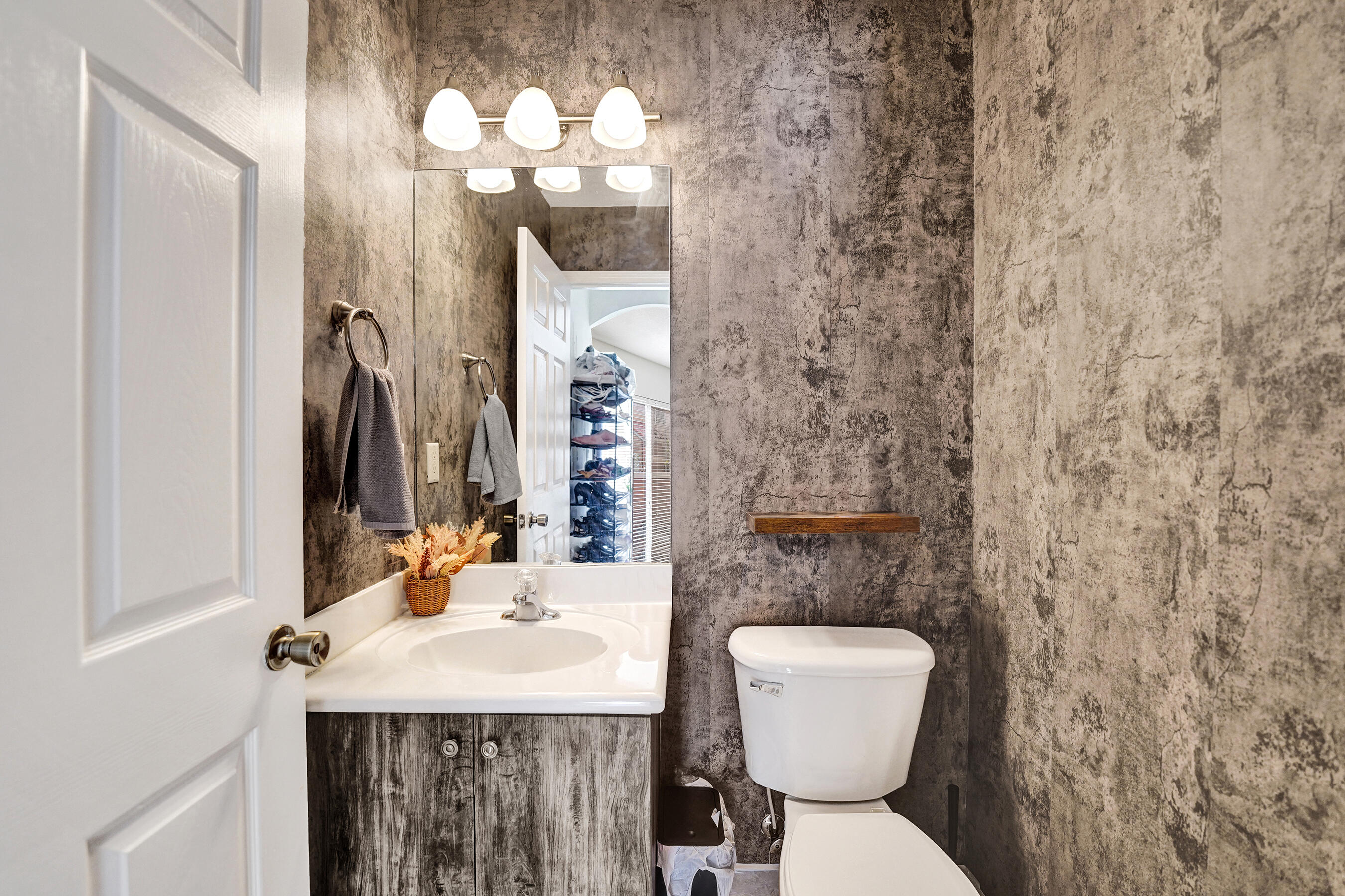 VILLAS AT HARBOR ISLES CONDO - Residential
