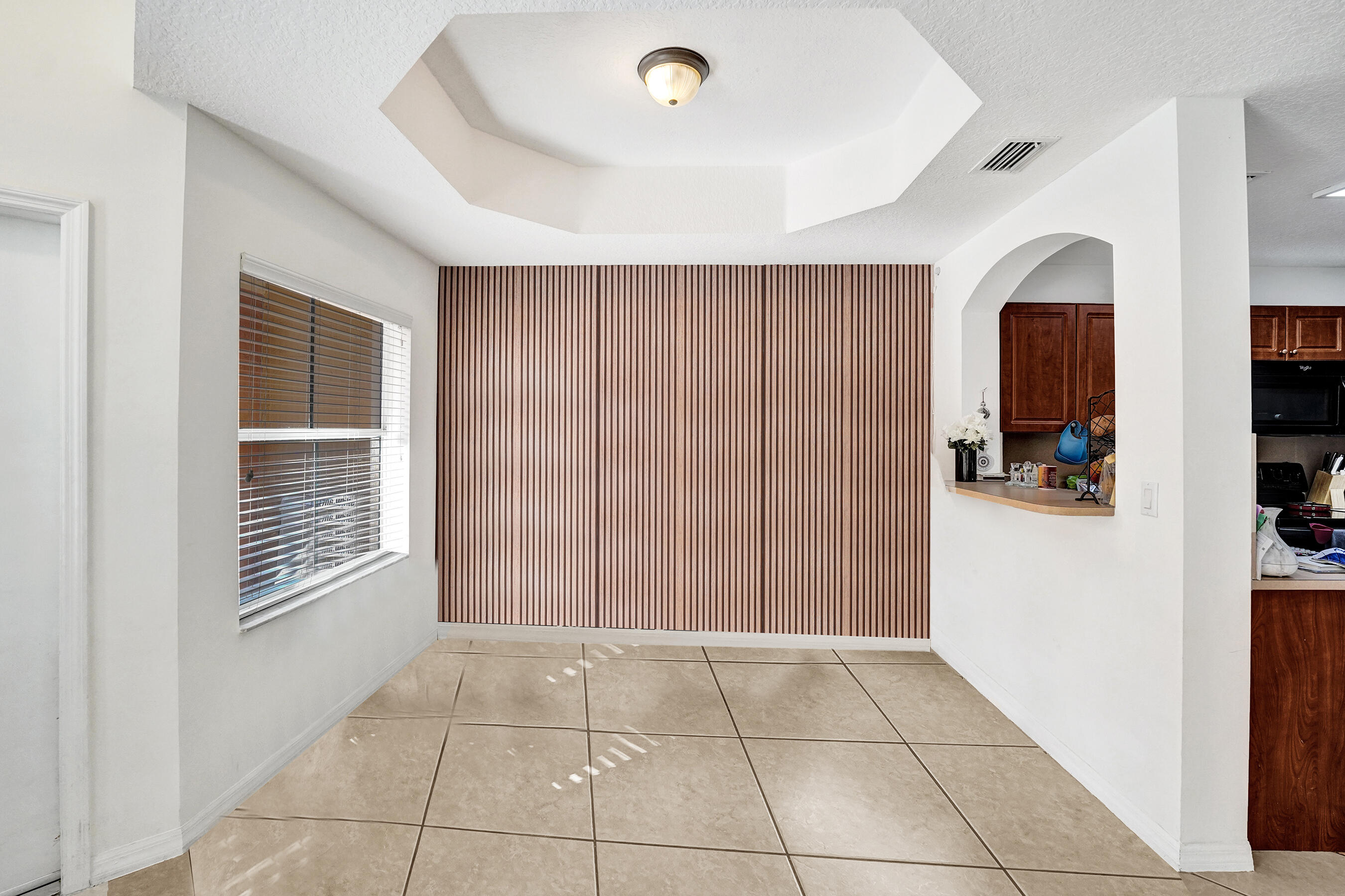 VILLAS AT HARBOR ISLES CONDO - Residential
