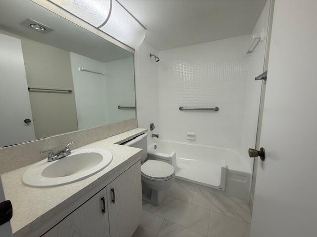 EXETER AT CENTURY VILLAGE CONDO - Residential Lease