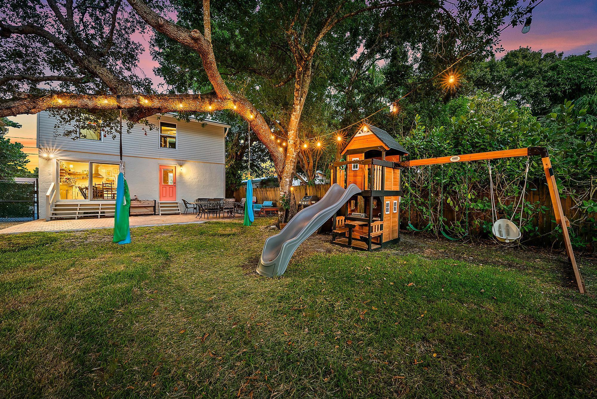 PINE GARDENS - Residential
