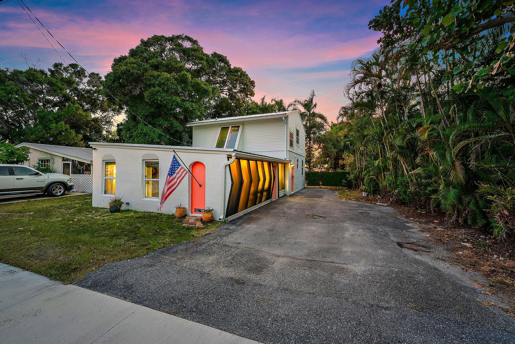 PINE GARDENS - Residential