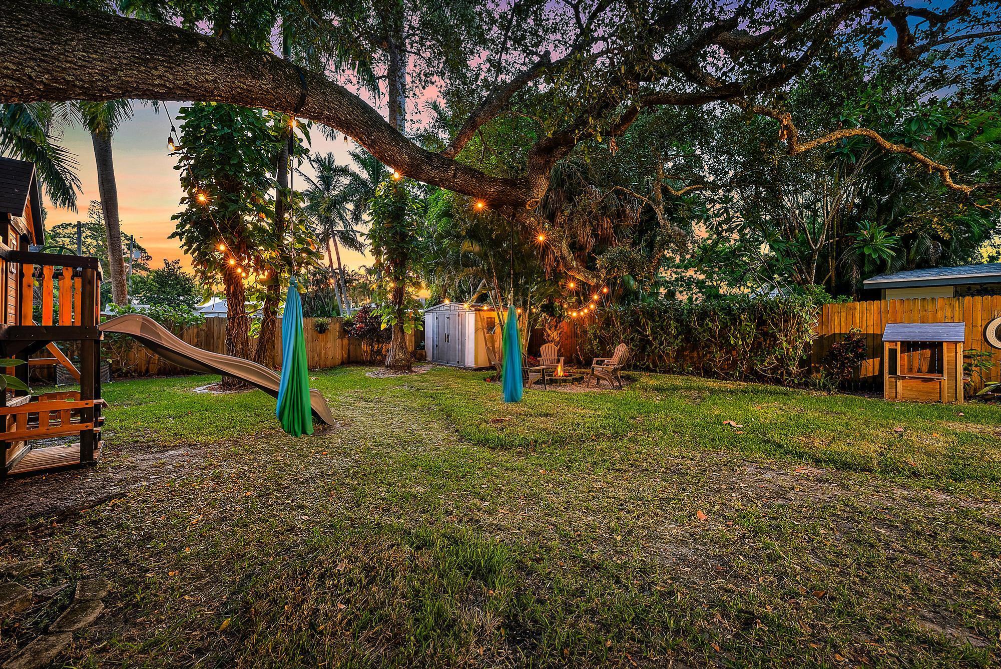 PINE GARDENS - Residential