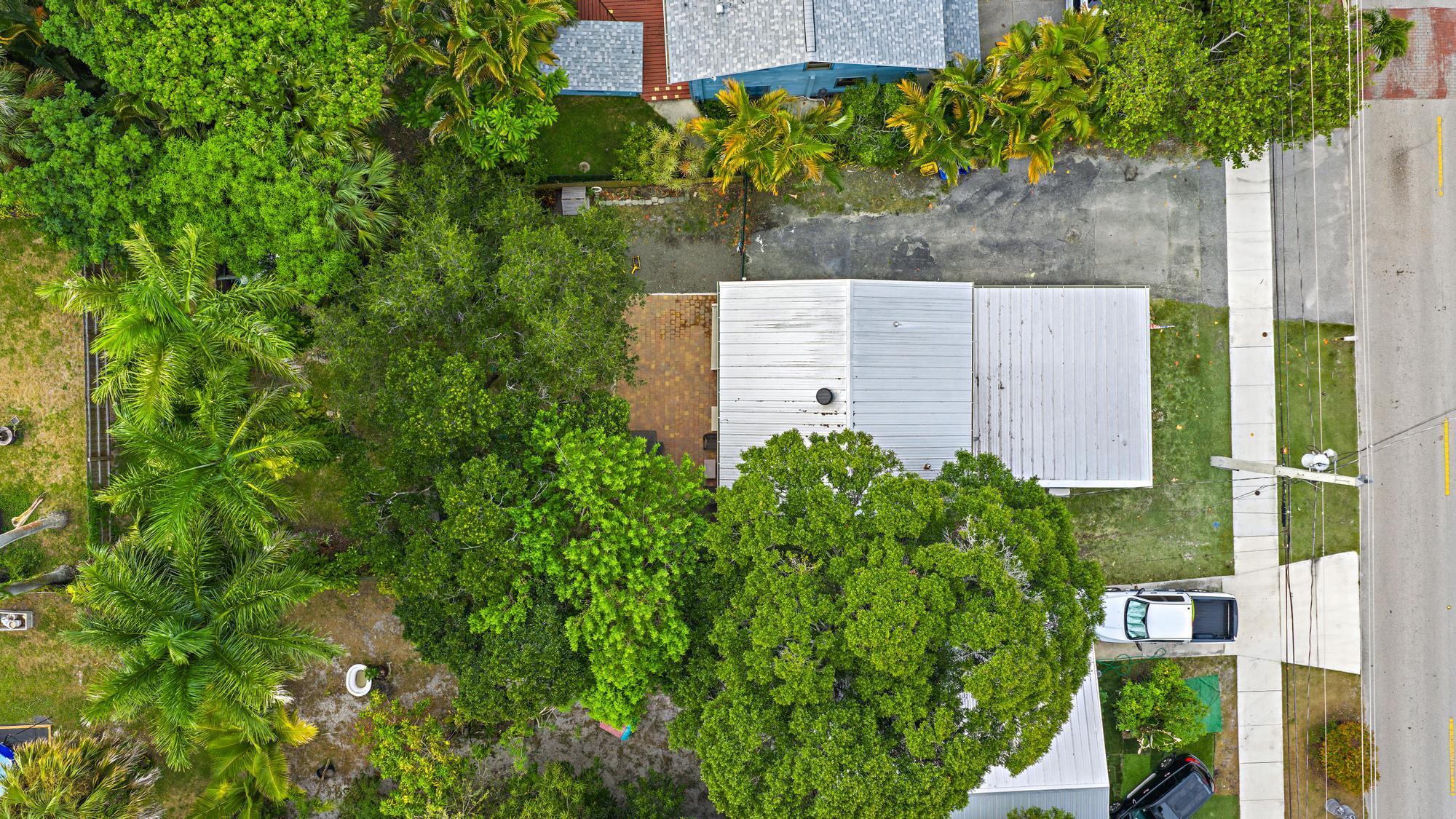 PINE GARDENS - Residential