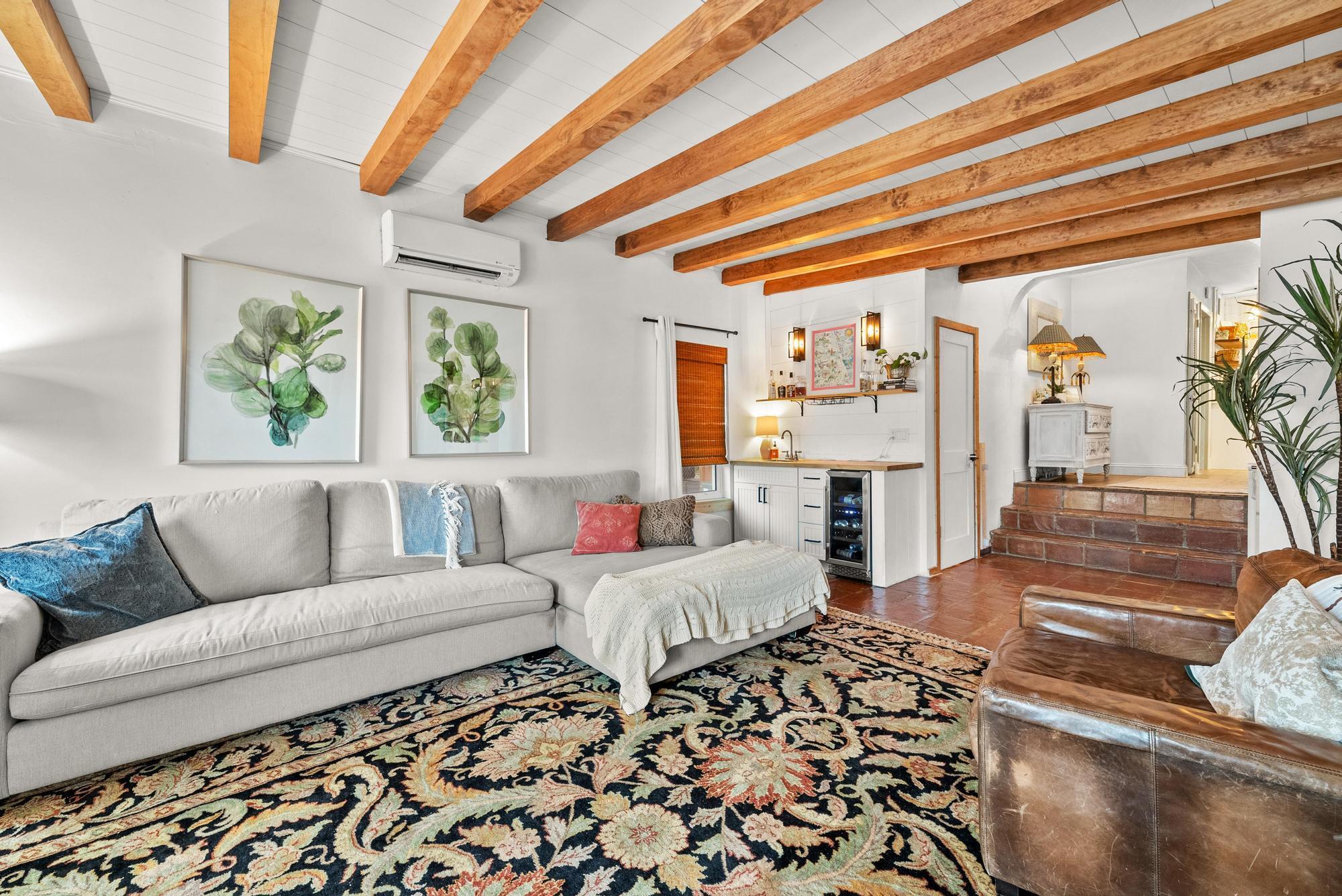 PINE GARDENS - Residential