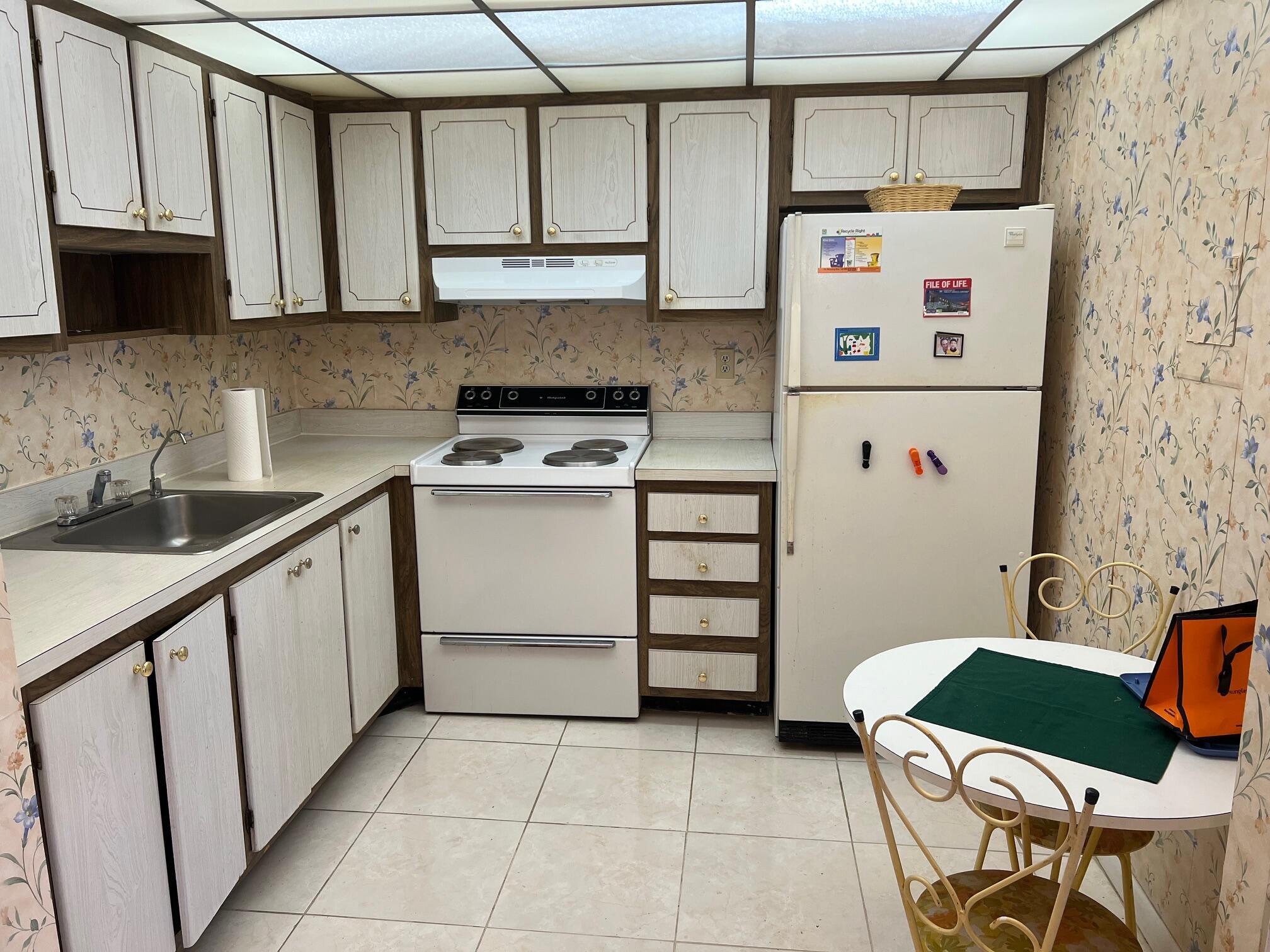 KINGS POINT FLANDERS CONDOS - Residential