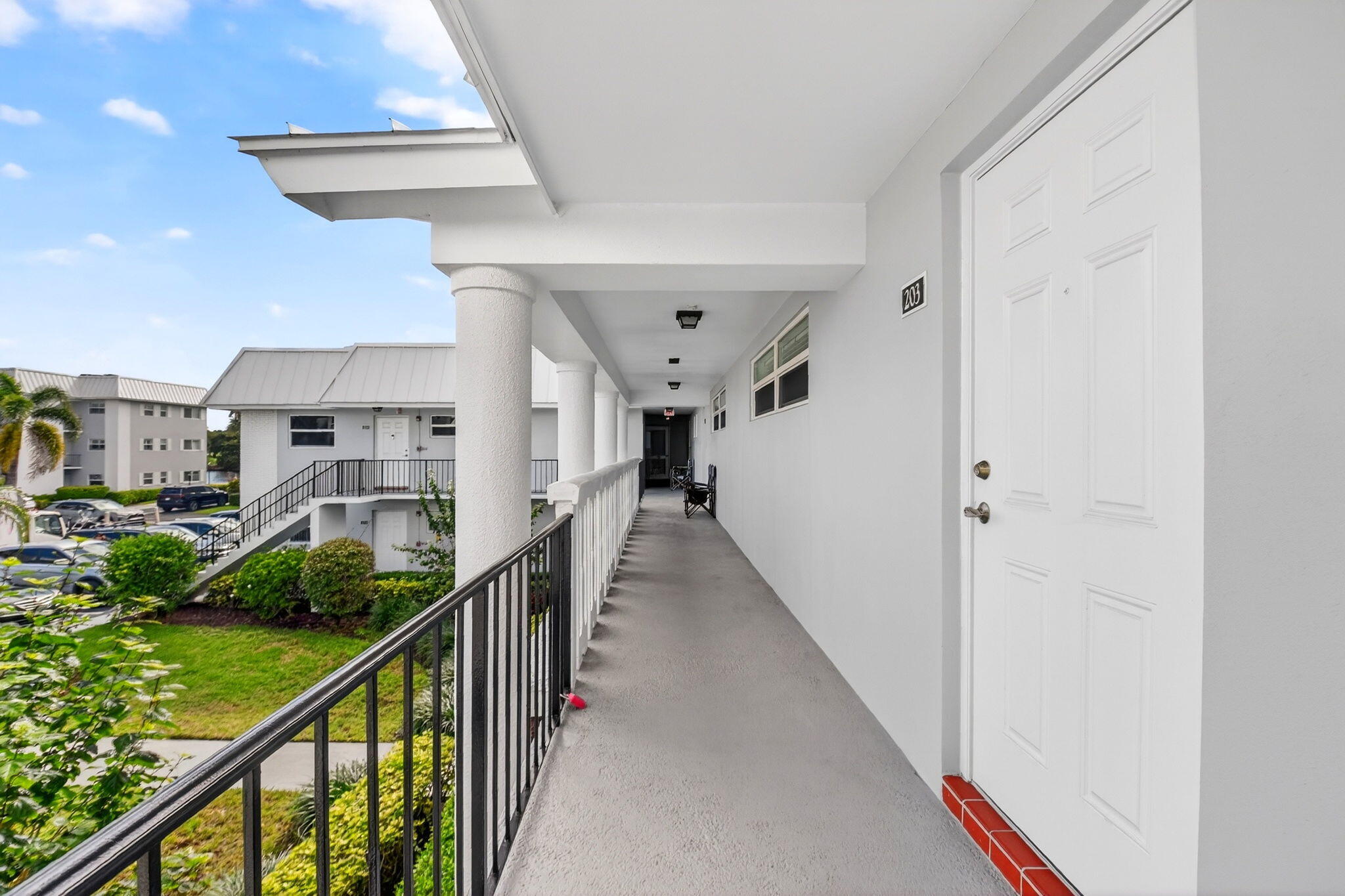 COLONIAL CLUB CONDO SEC 1 - Residential Lease