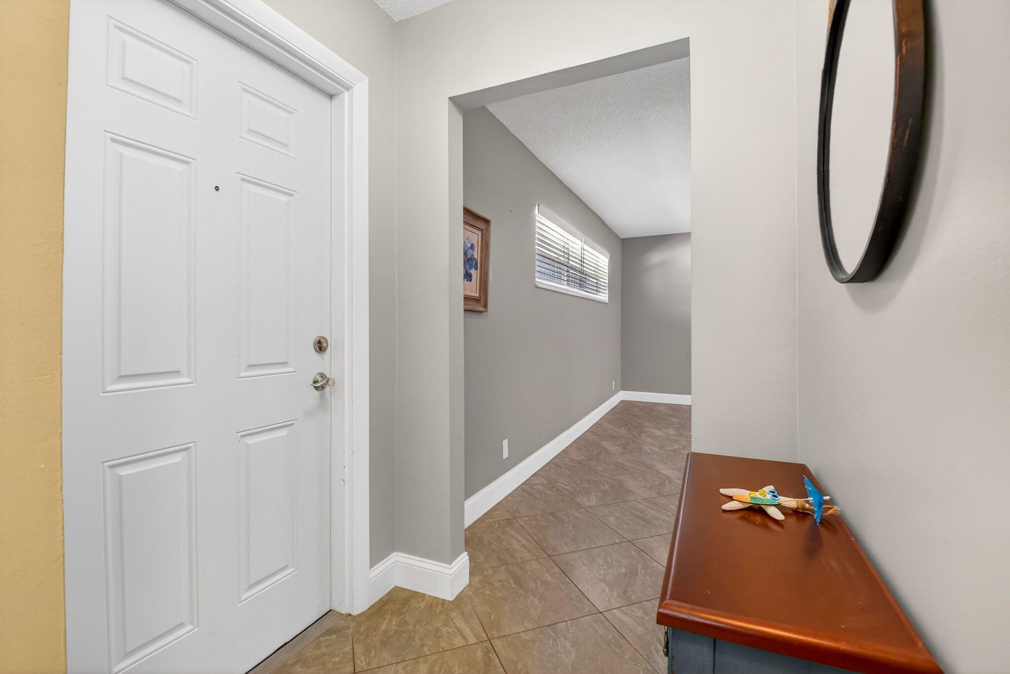COLONIAL CLUB CONDO SEC 1 - Residential Lease