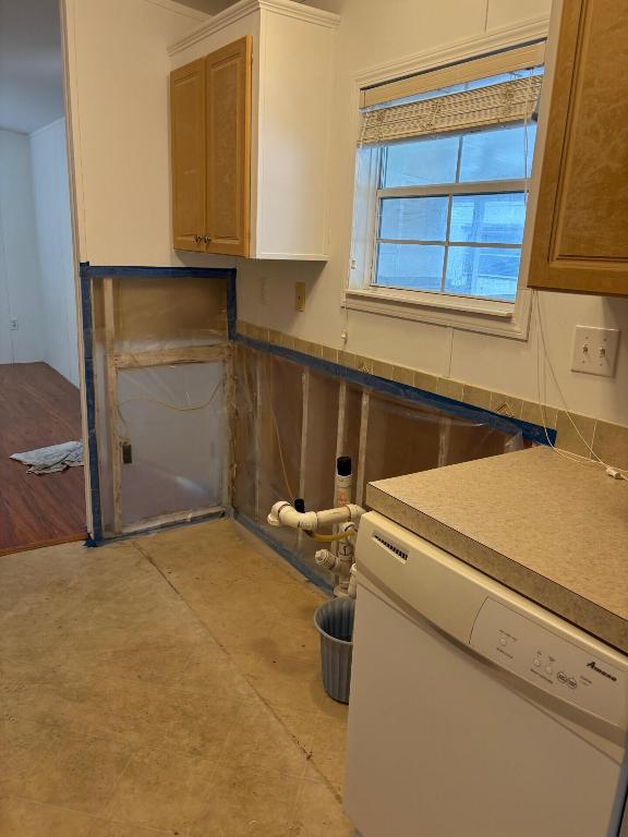 COUNTRY KNOLLS - Residential