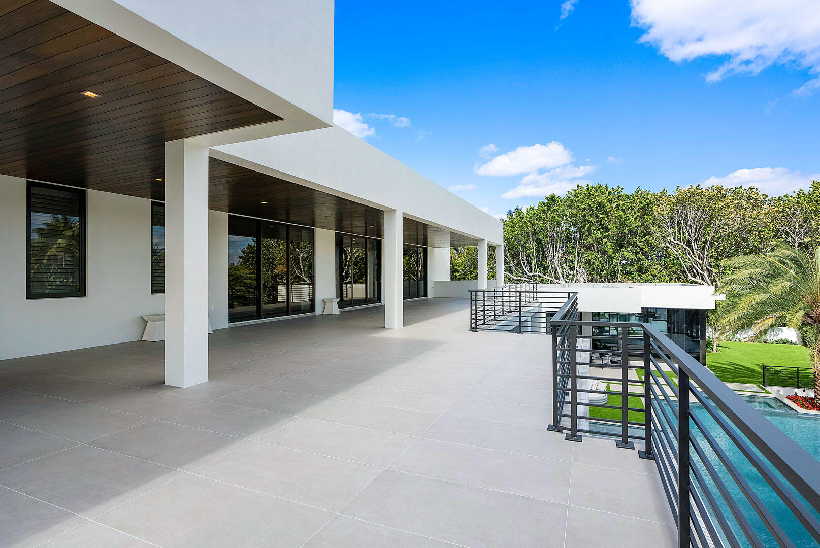 ROYAL PALM YACHT & COUNTRY CLUB SUB - Residential