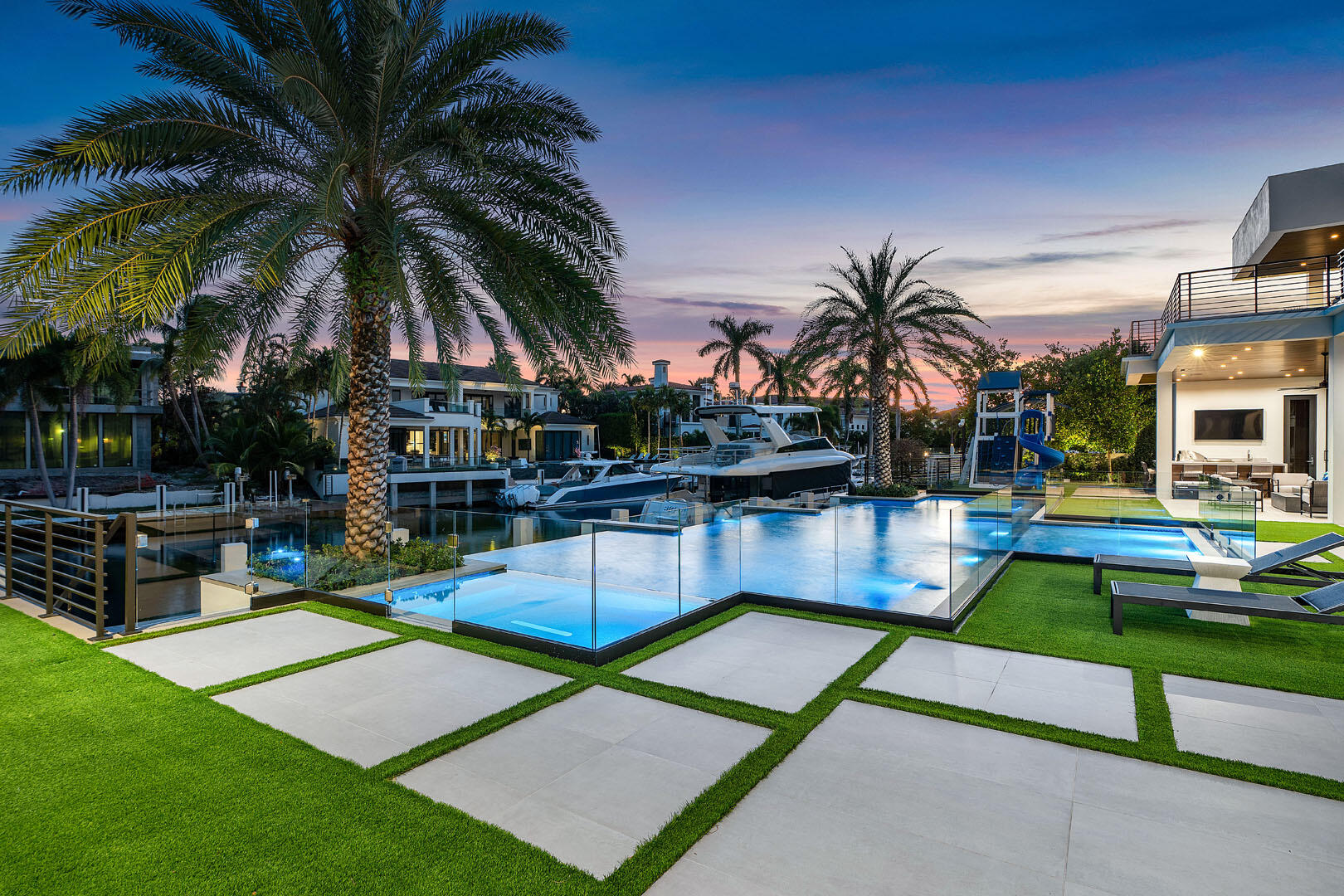 ROYAL PALM YACHT & COUNTRY CLUB SUB - Residential