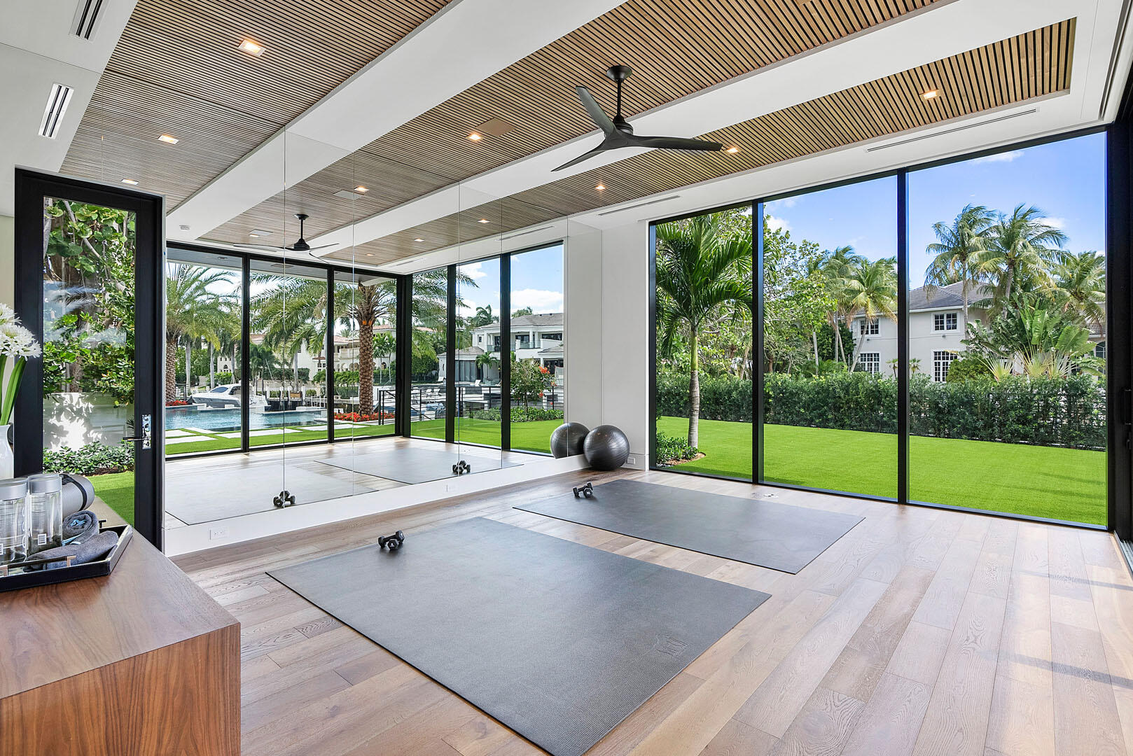 ROYAL PALM YACHT & COUNTRY CLUB SUB - Residential