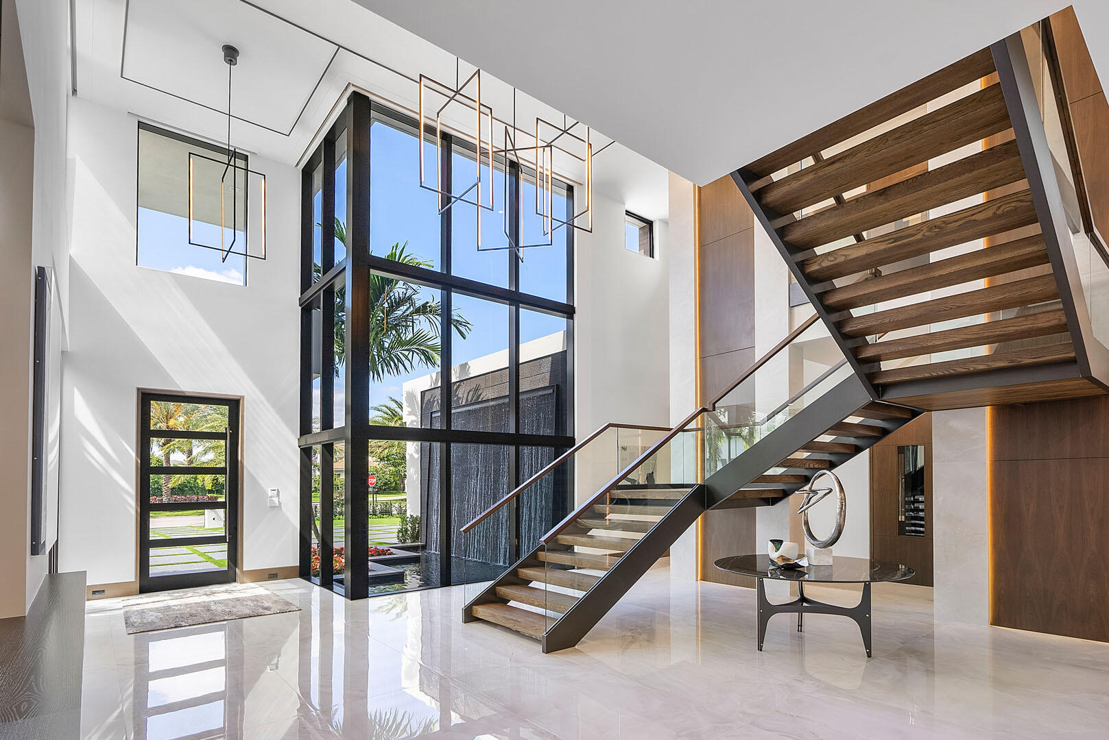 ROYAL PALM YACHT & COUNTRY CLUB SUB - Residential