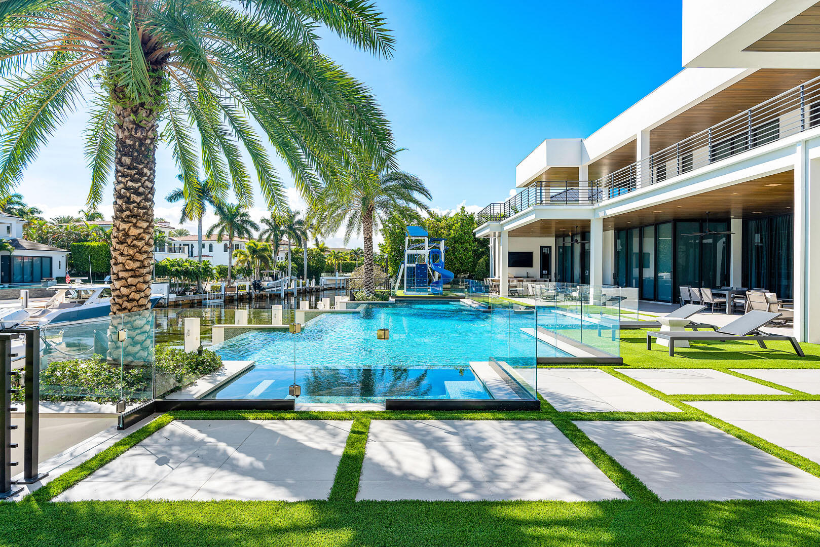 ROYAL PALM YACHT & COUNTRY CLUB SUB - Residential