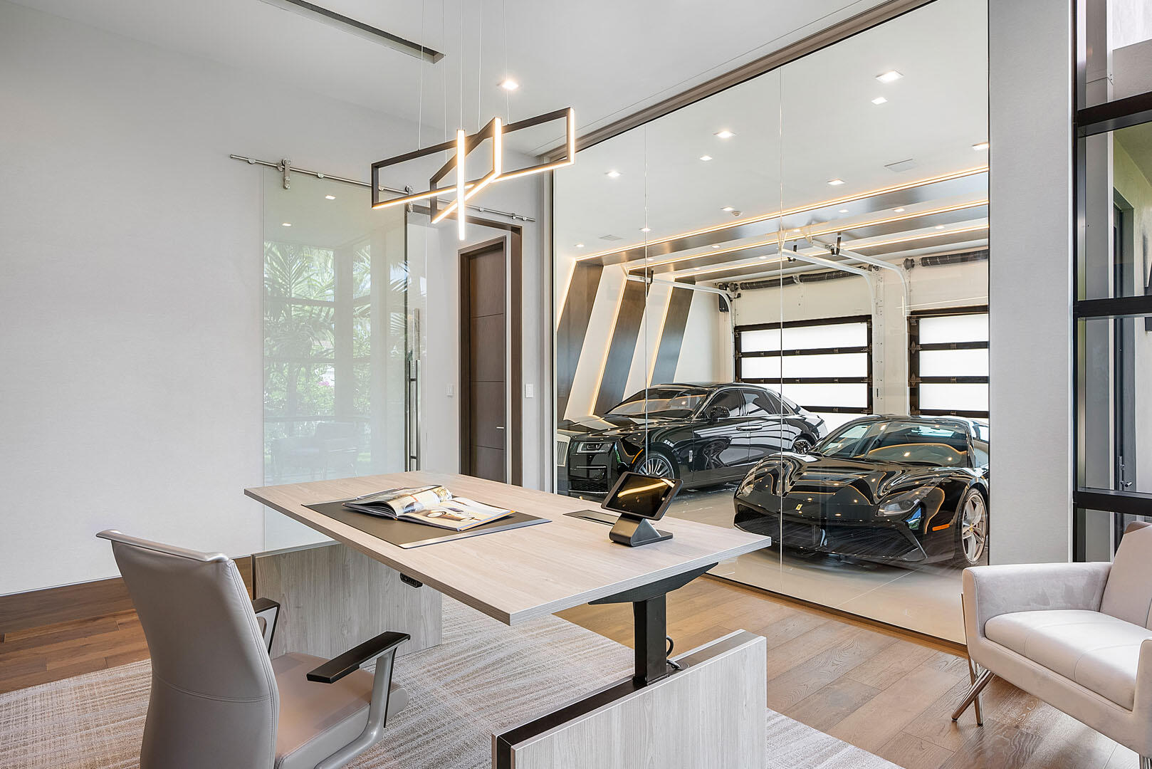 ROYAL PALM YACHT & COUNTRY CLUB SUB - Residential