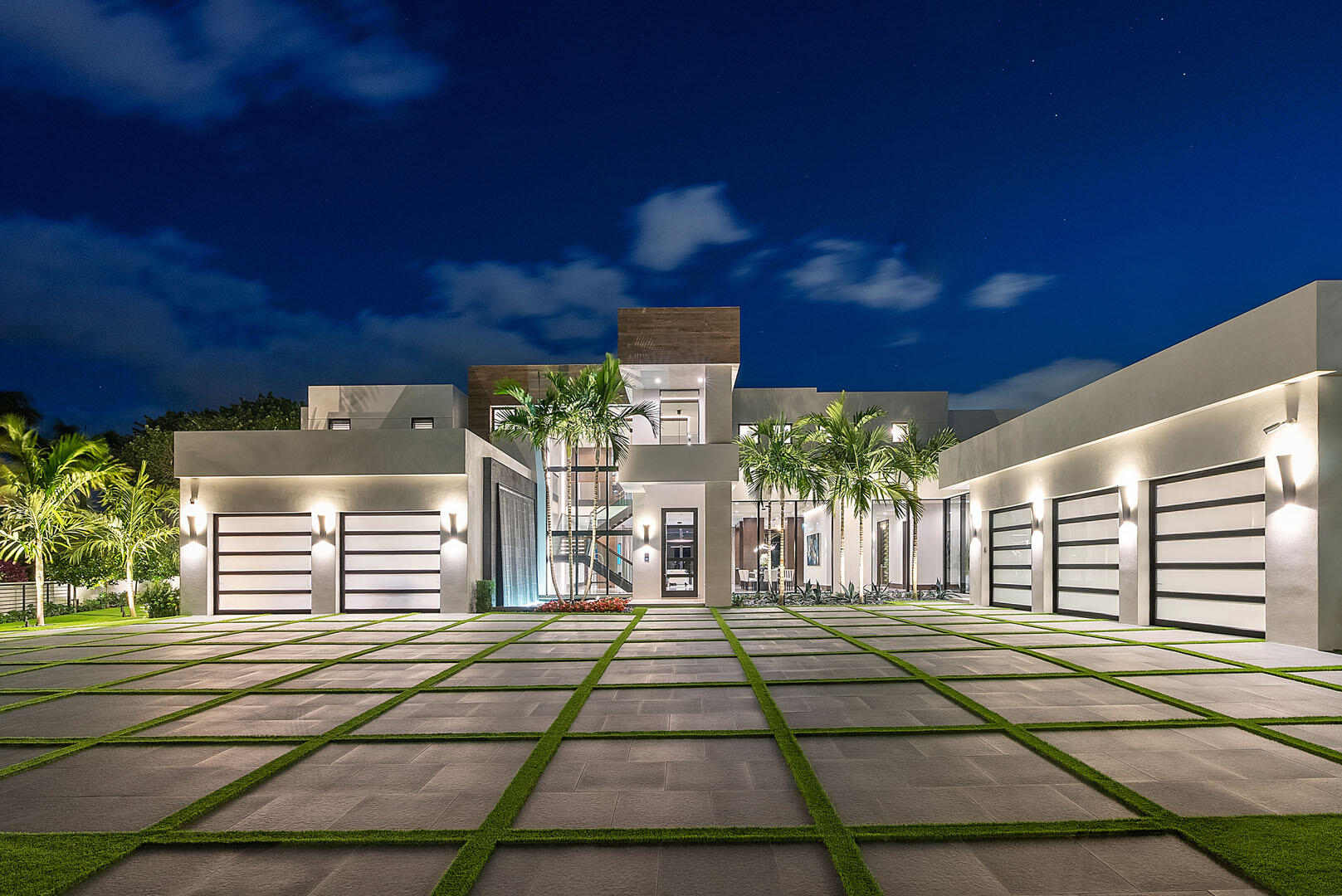 ROYAL PALM YACHT & COUNTRY CLUB SUB - Residential