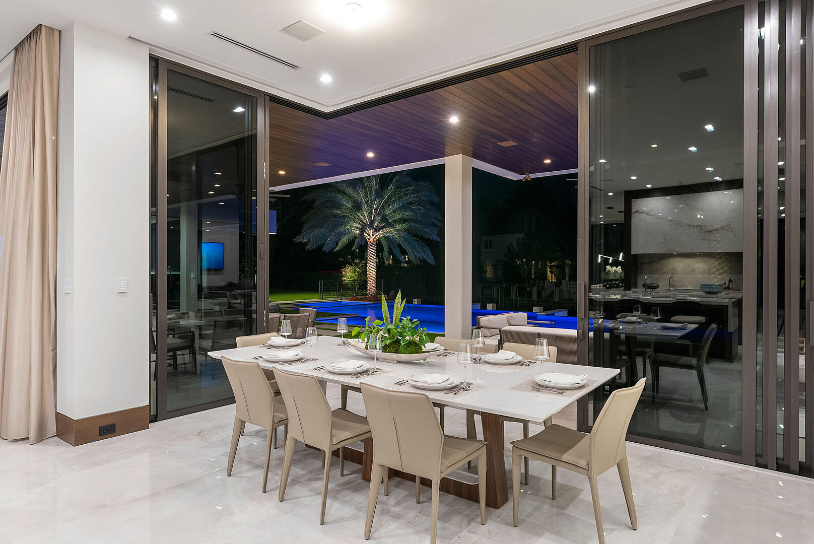 ROYAL PALM YACHT & COUNTRY CLUB SUB - Residential