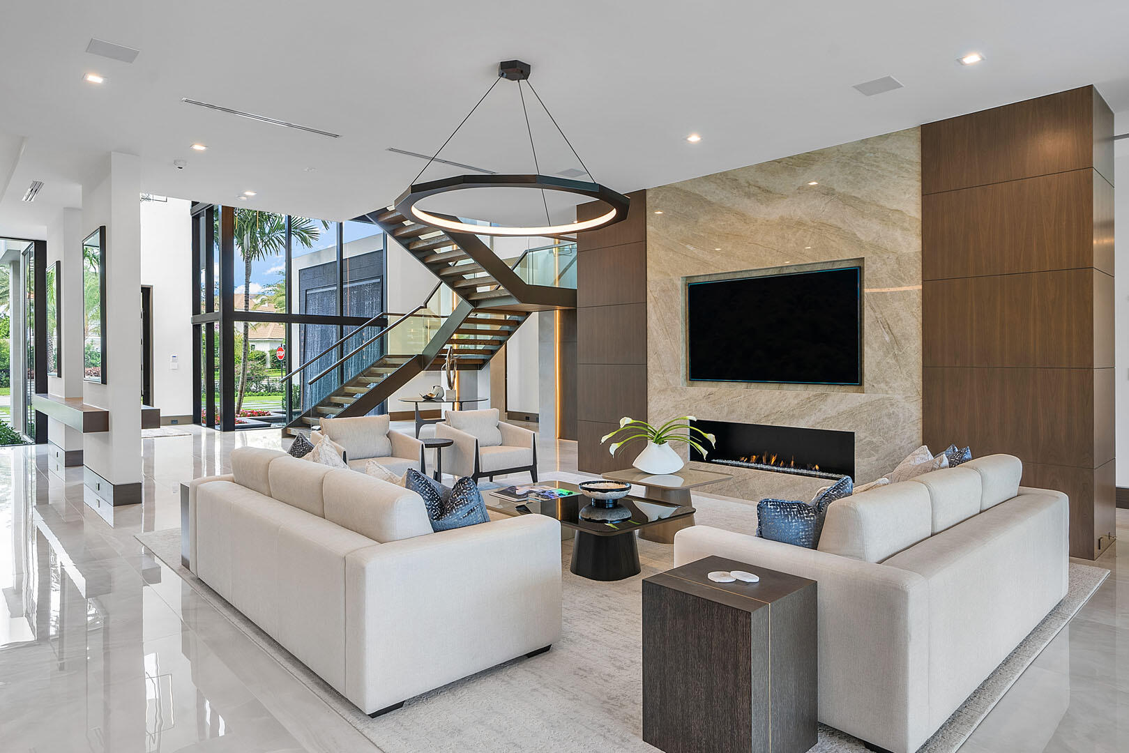 ROYAL PALM YACHT & COUNTRY CLUB SUB - Residential