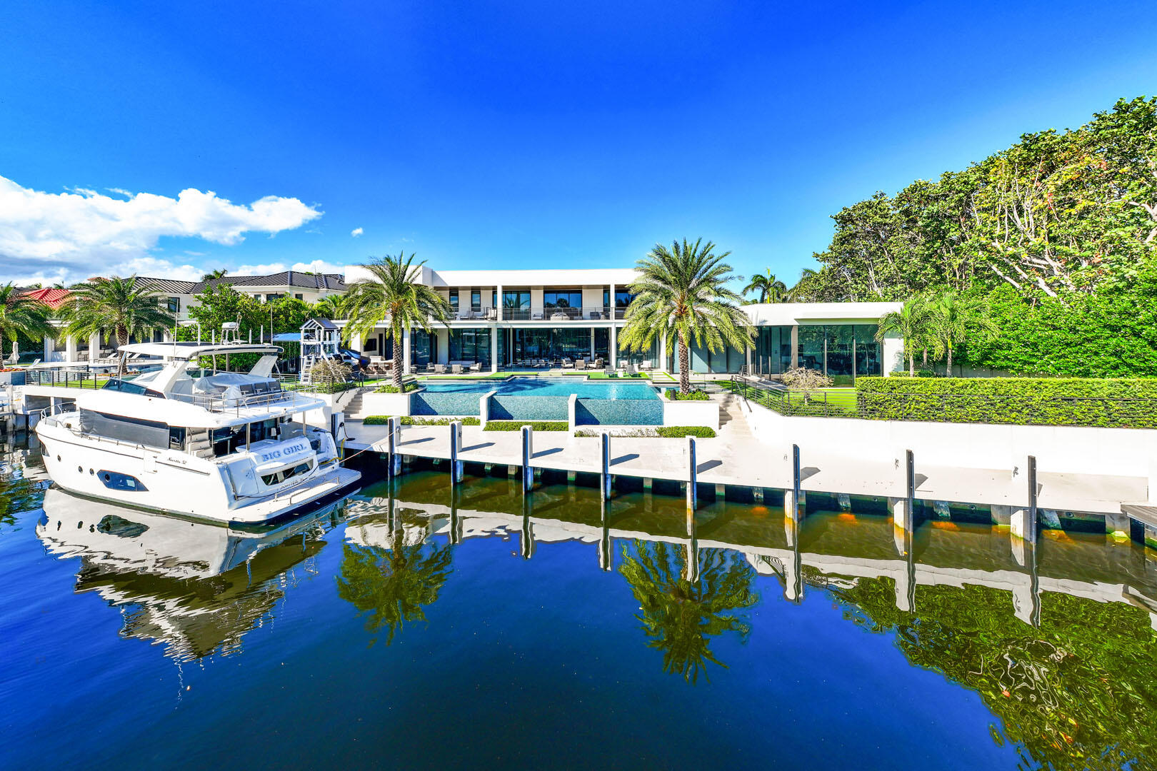 ROYAL PALM YACHT & COUNTRY CLUB SUB - Residential