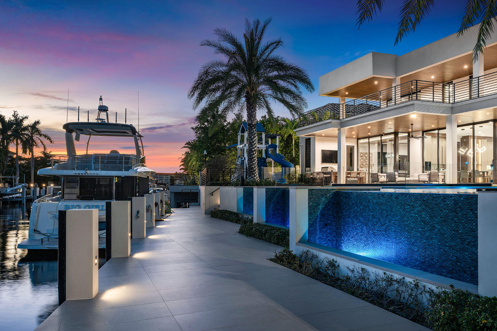 ROYAL PALM YACHT & COUNTRY CLUB SUB - Residential