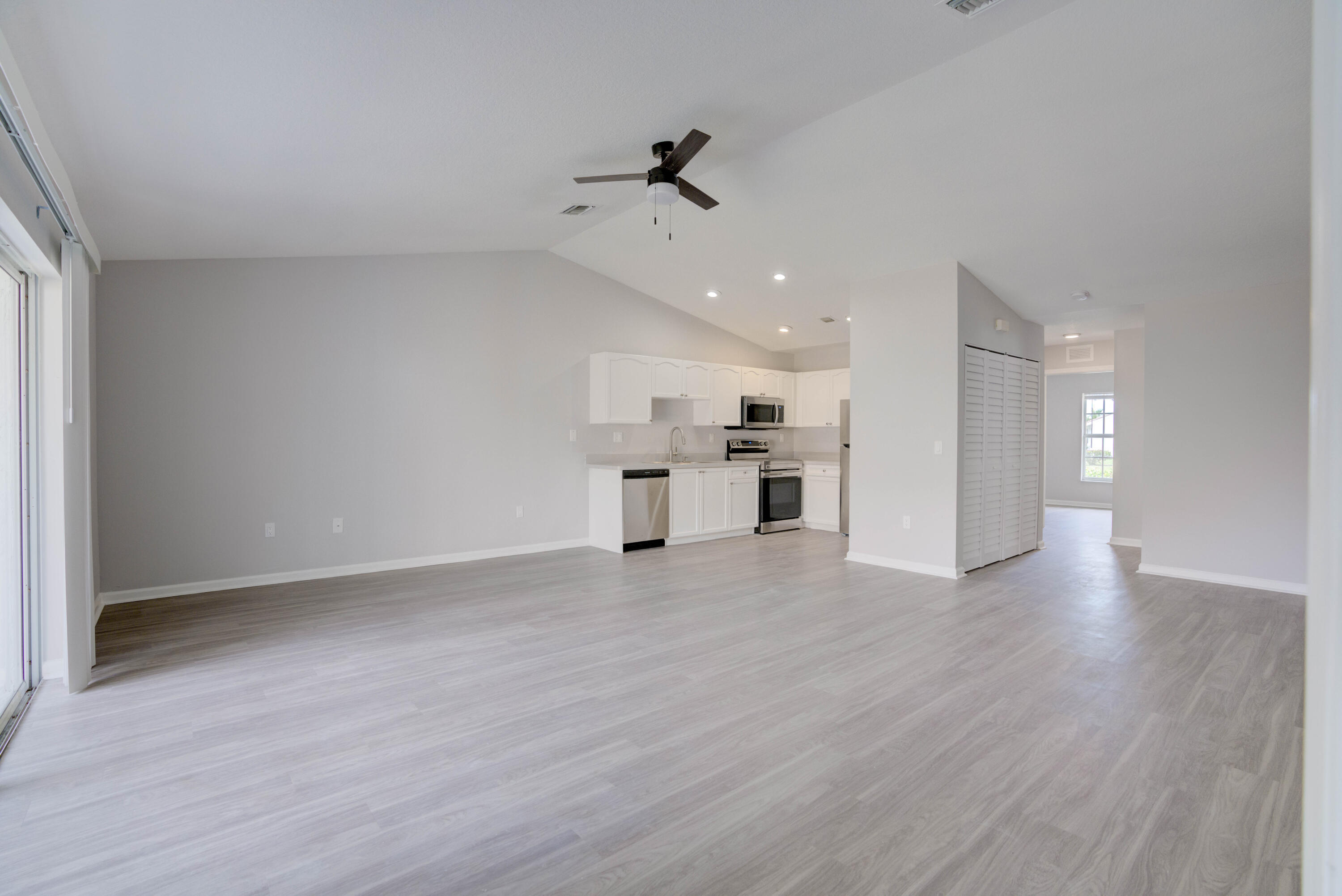 Palm Villas - Residential Lease
