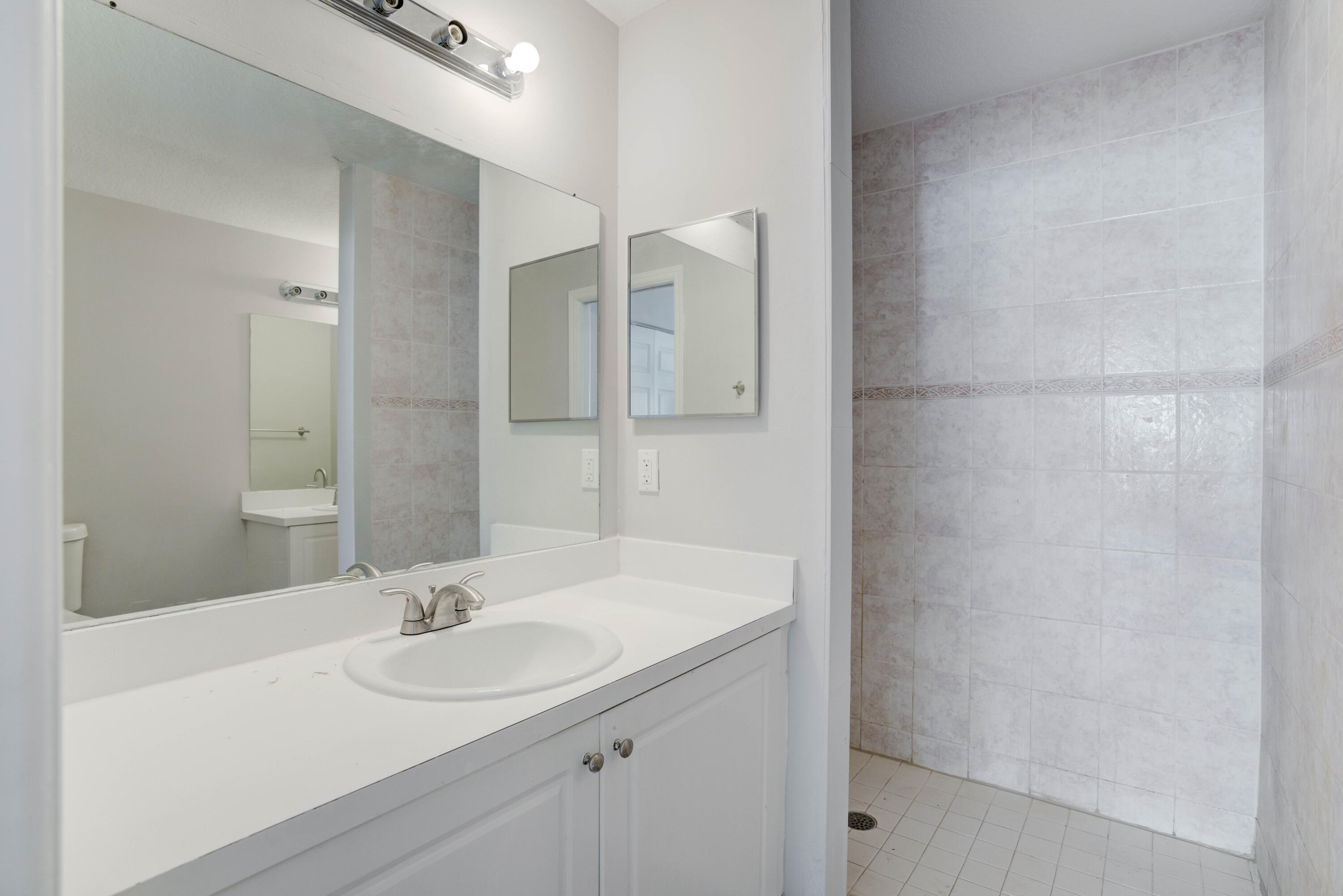Palm Villas - Residential Lease