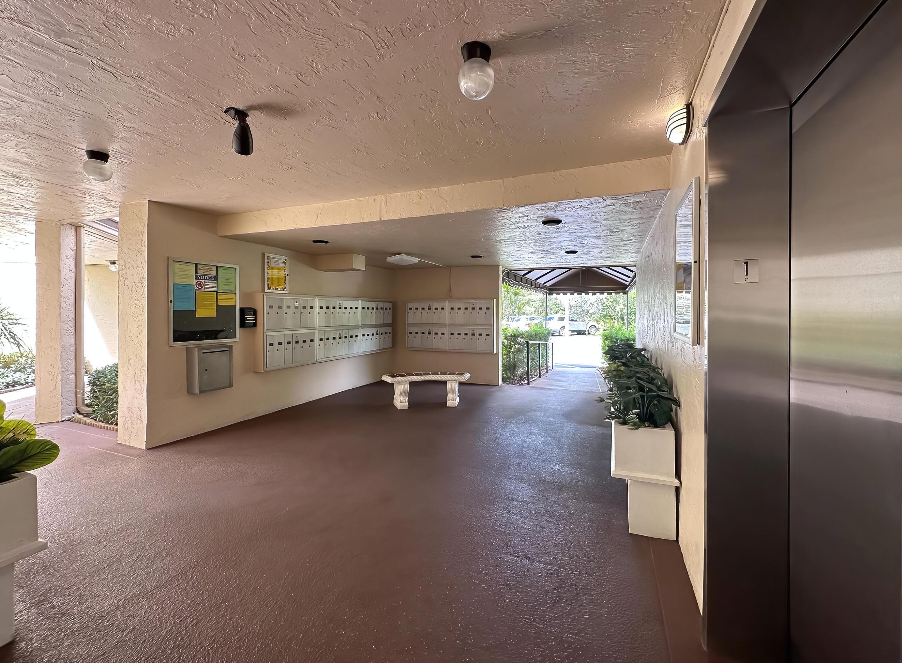 POINCIANA LAKES CONDO - Residential Lease
