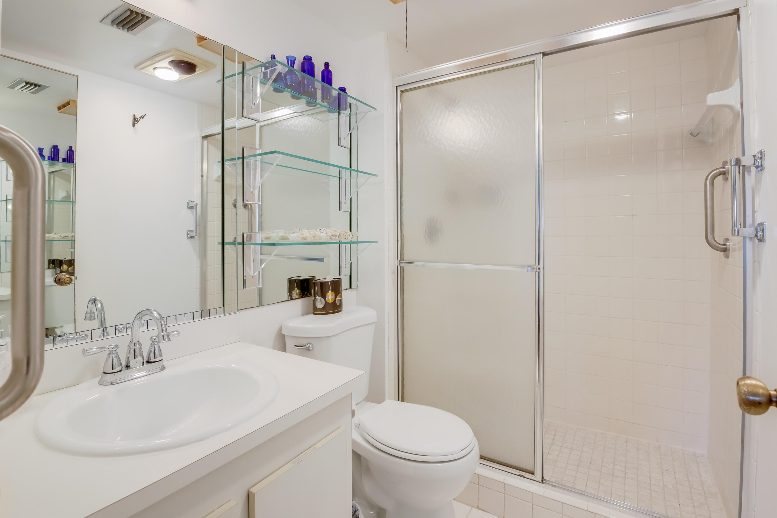 POINCIANA LAKES CONDO - Residential Lease