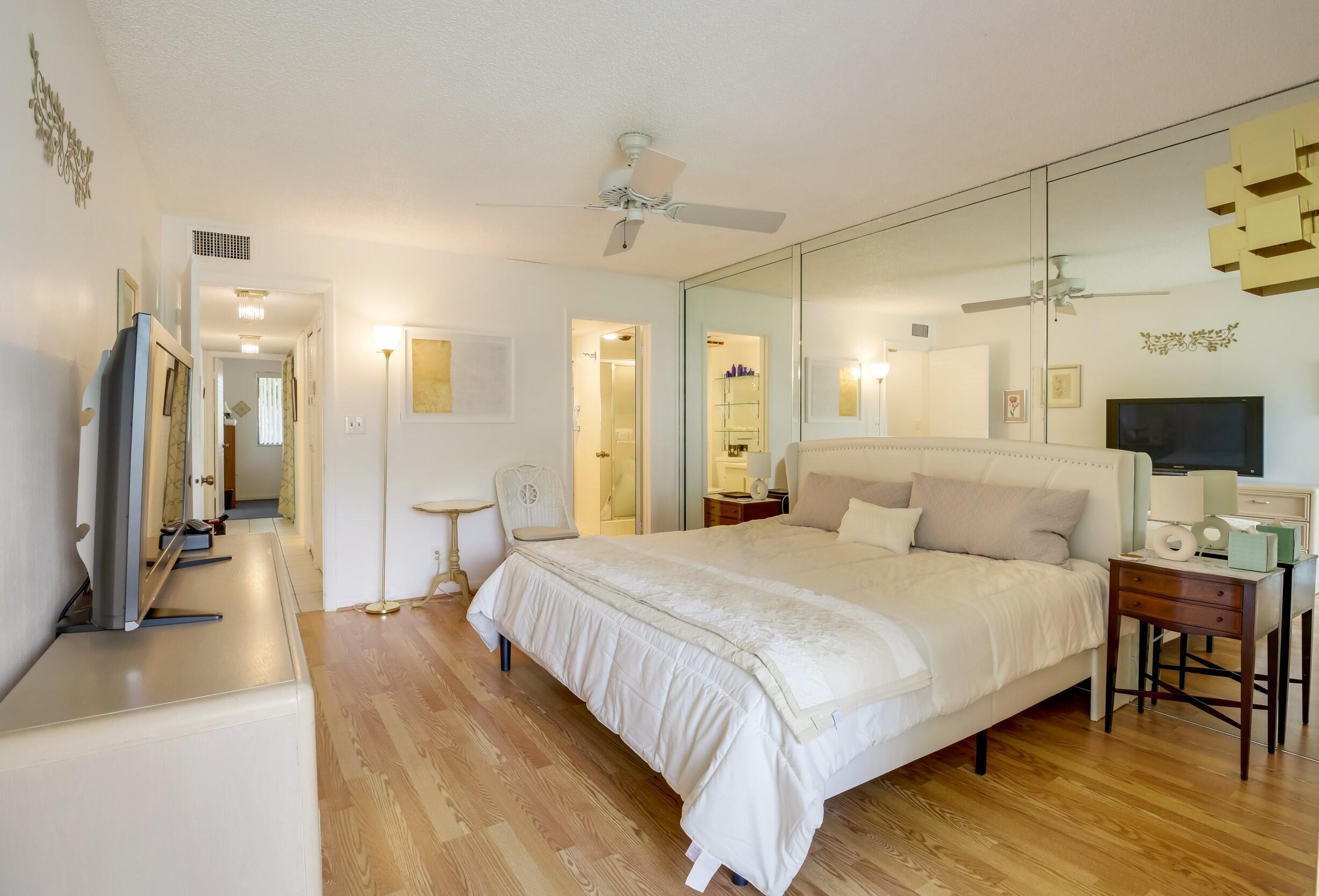 POINCIANA LAKES CONDO - Residential Lease