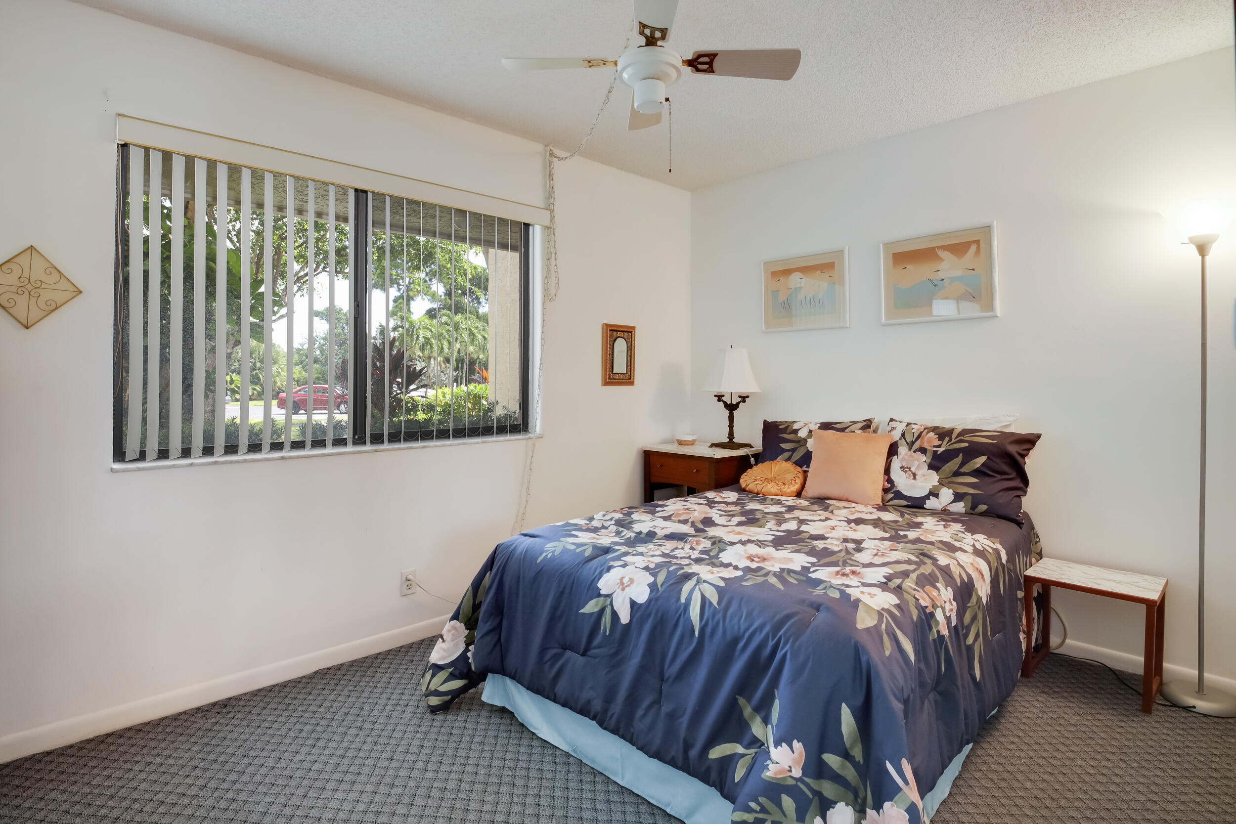POINCIANA LAKES CONDO - Residential Lease