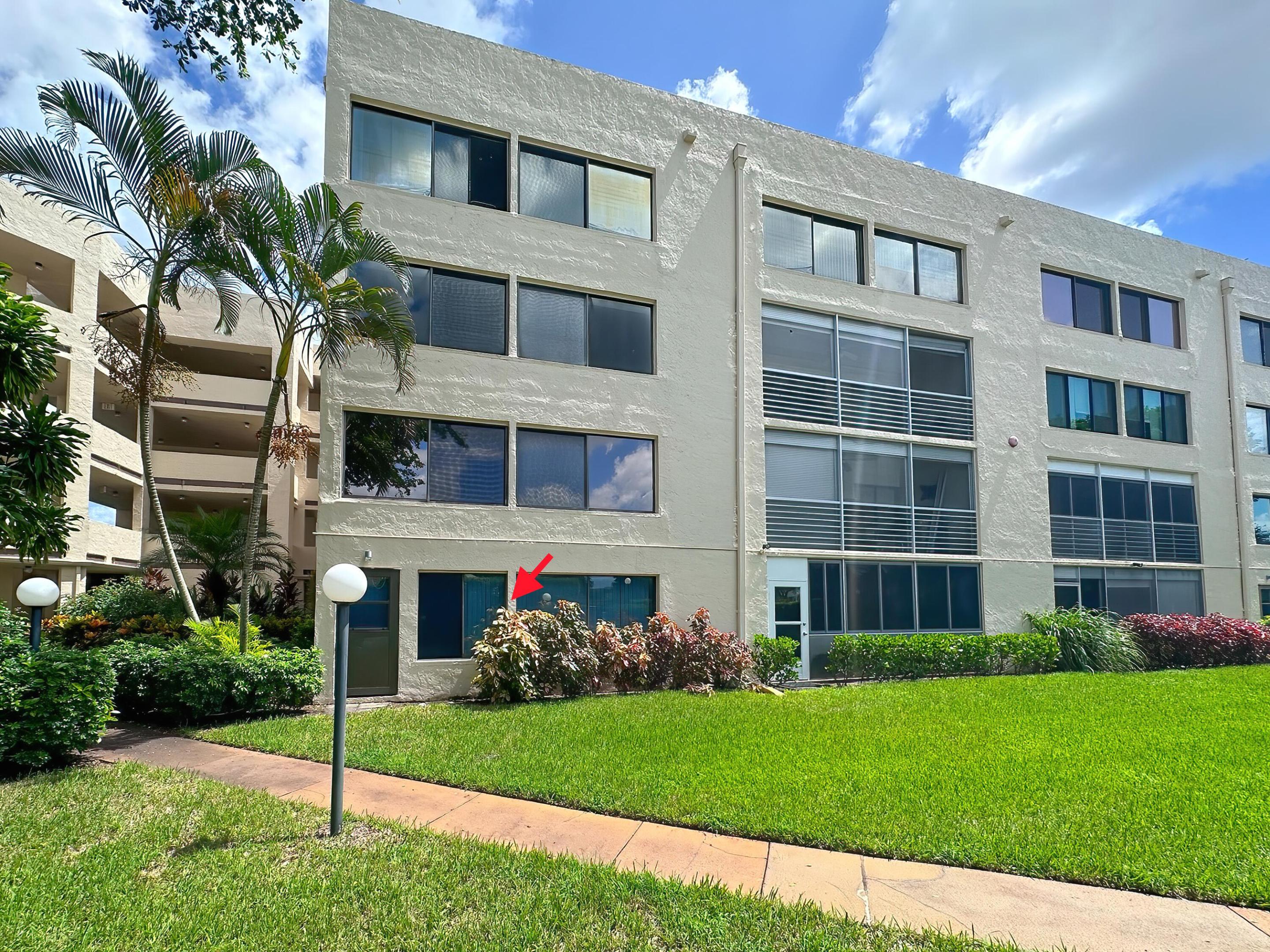 POINCIANA LAKES CONDO - Residential Lease