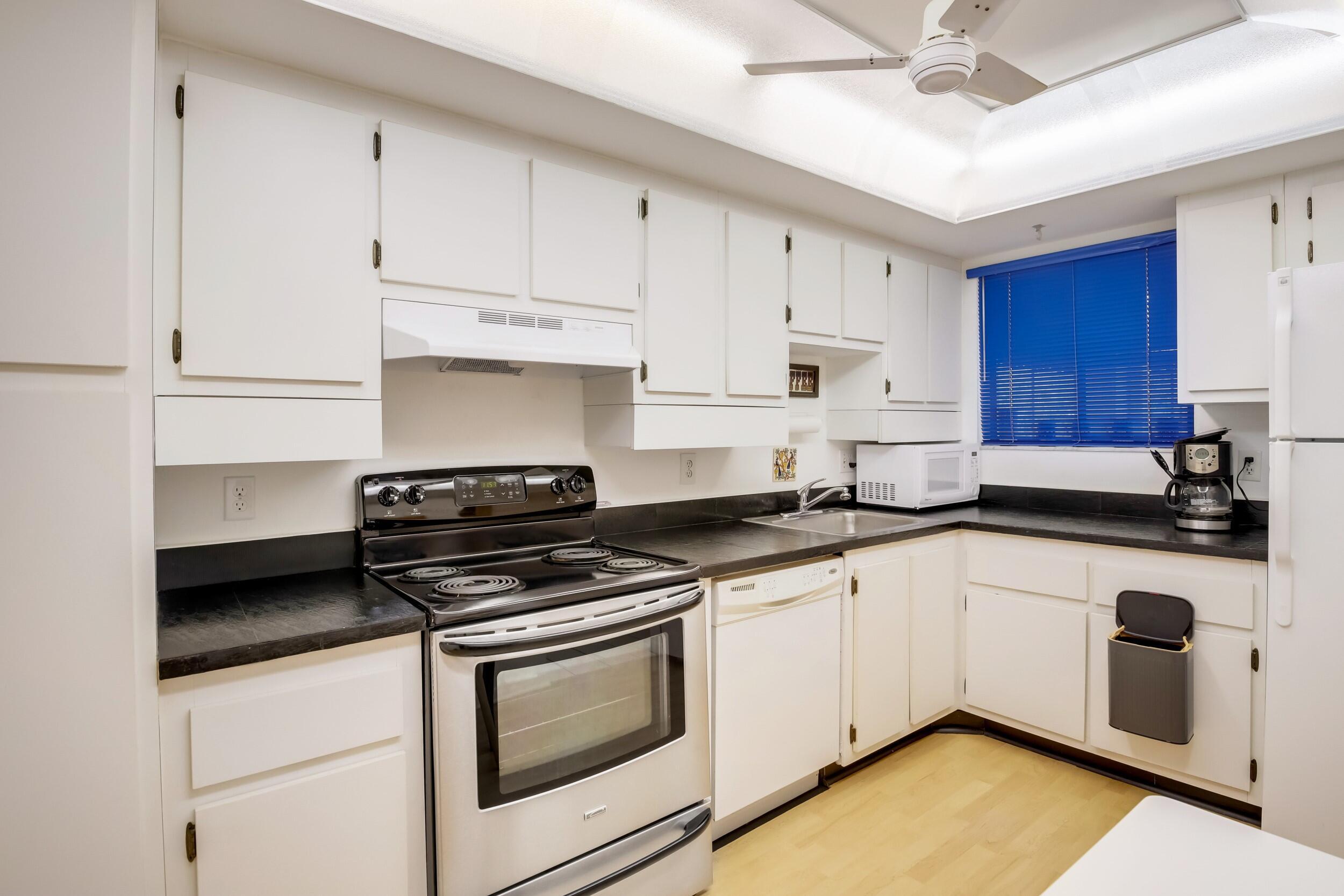 POINCIANA LAKES CONDO - Residential Lease