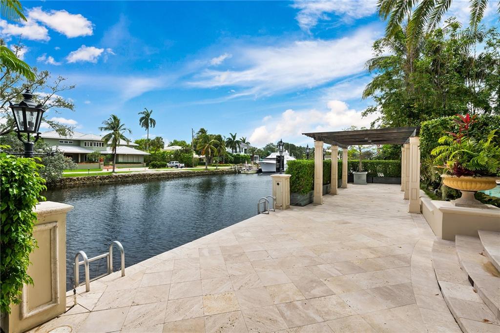 RIO VISTA ISLES - Residential
