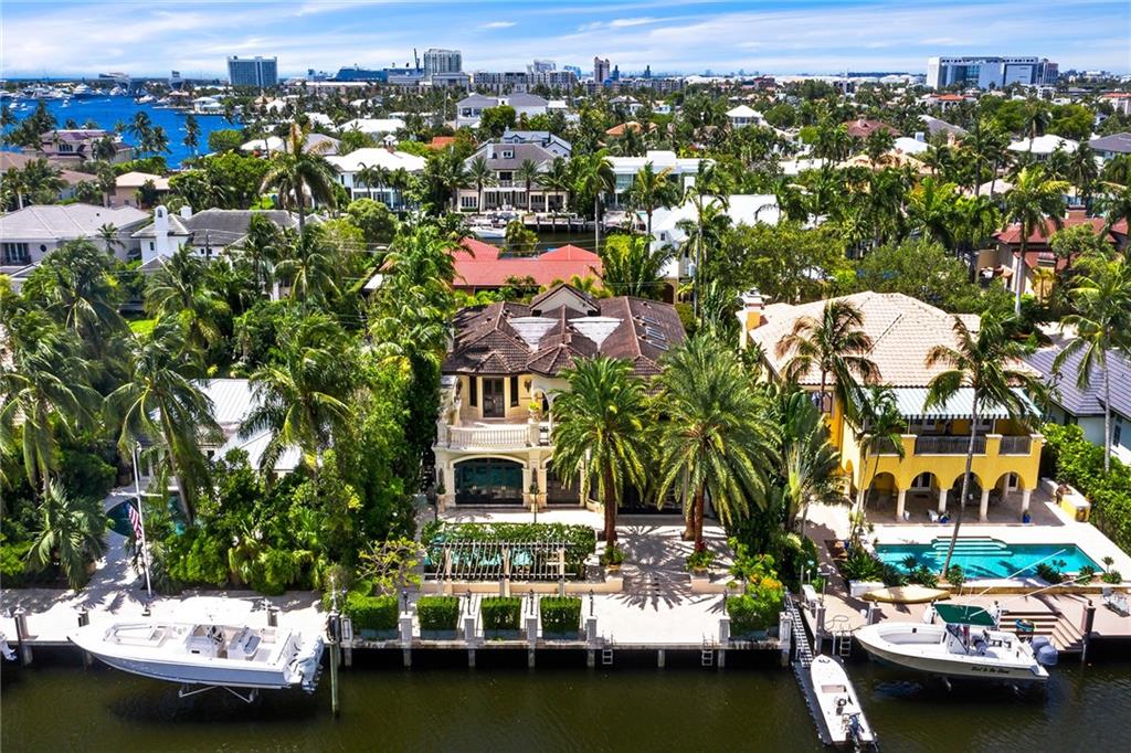 RIO VISTA ISLES - Residential