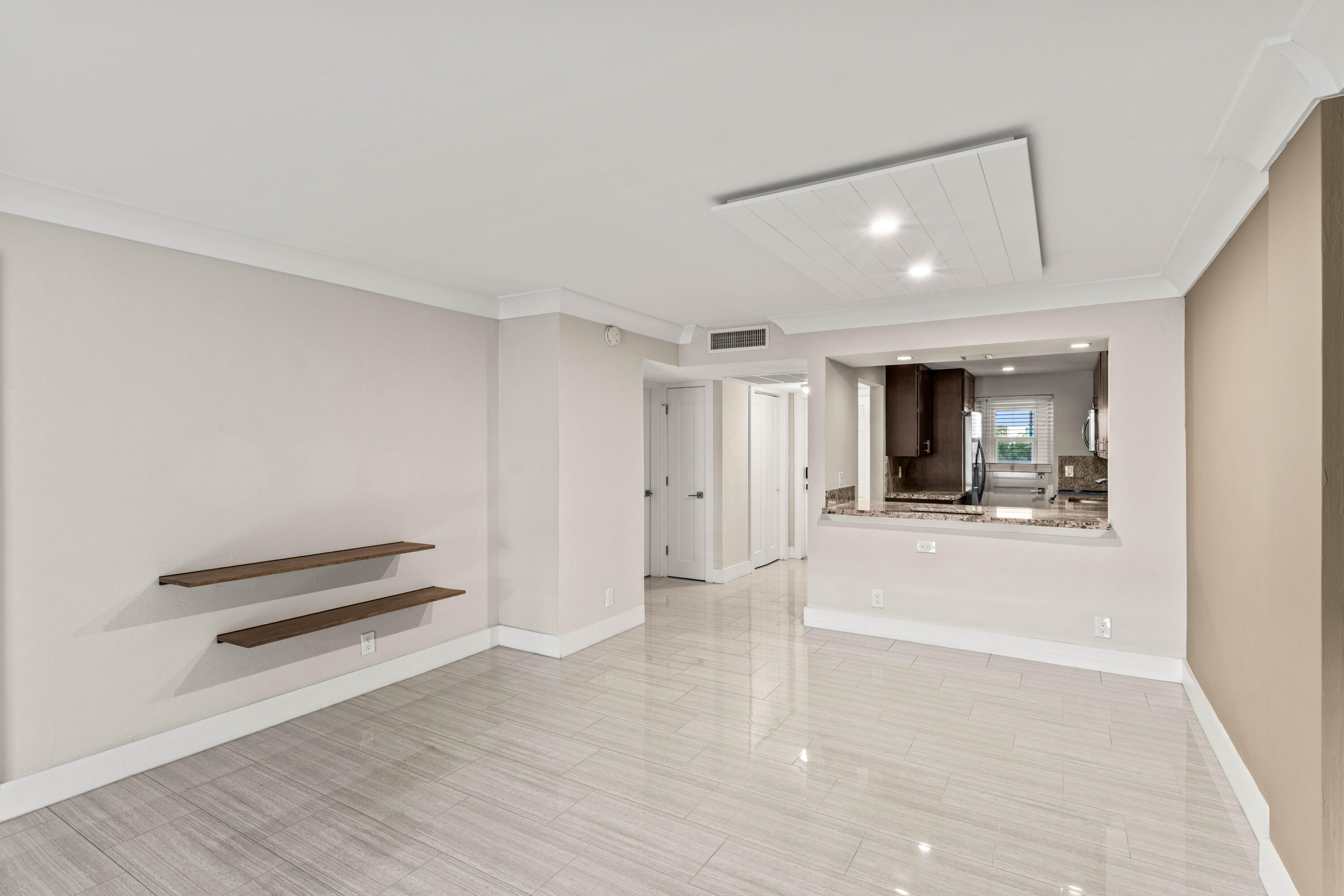 LIGHTHOUSE POINT PLAZA CONDO - Residential