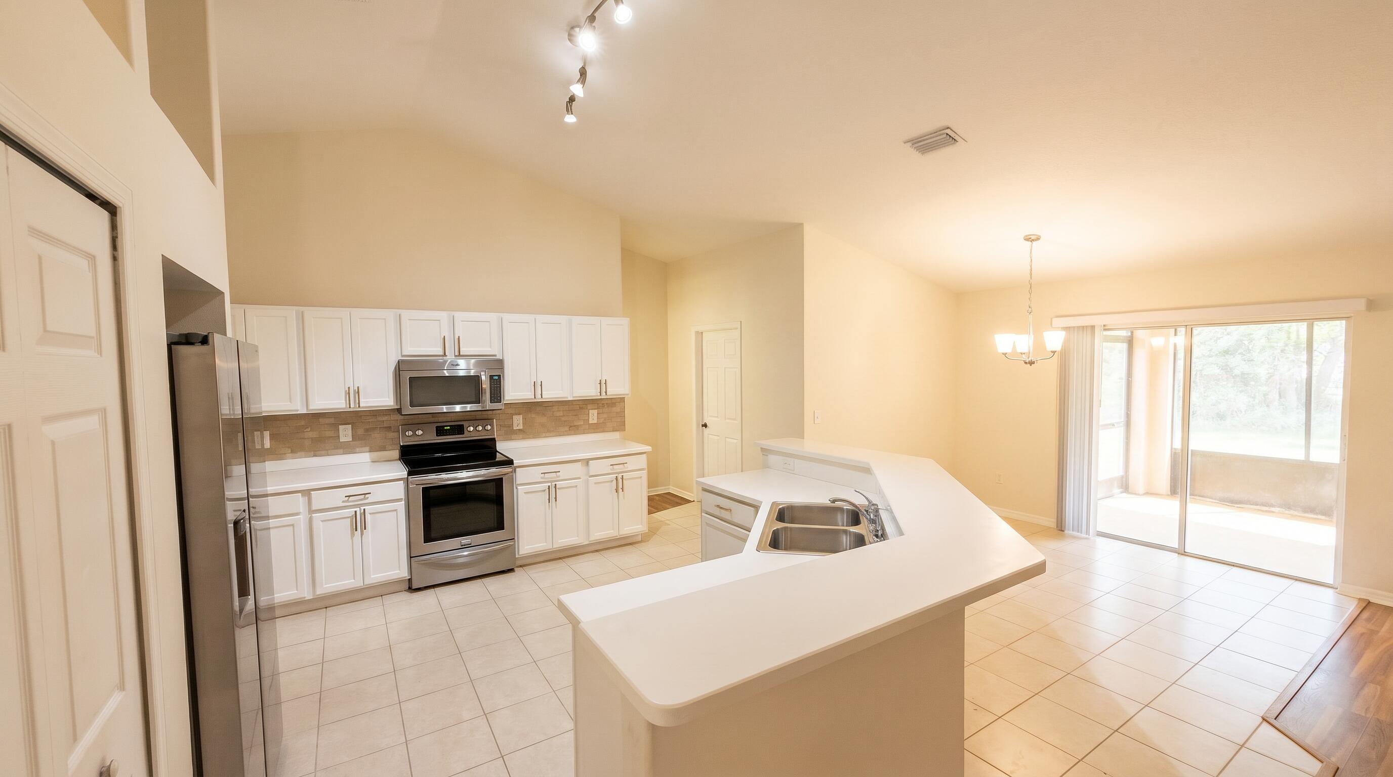 PORT ST LUCIE SECTION 14 - Residential Lease