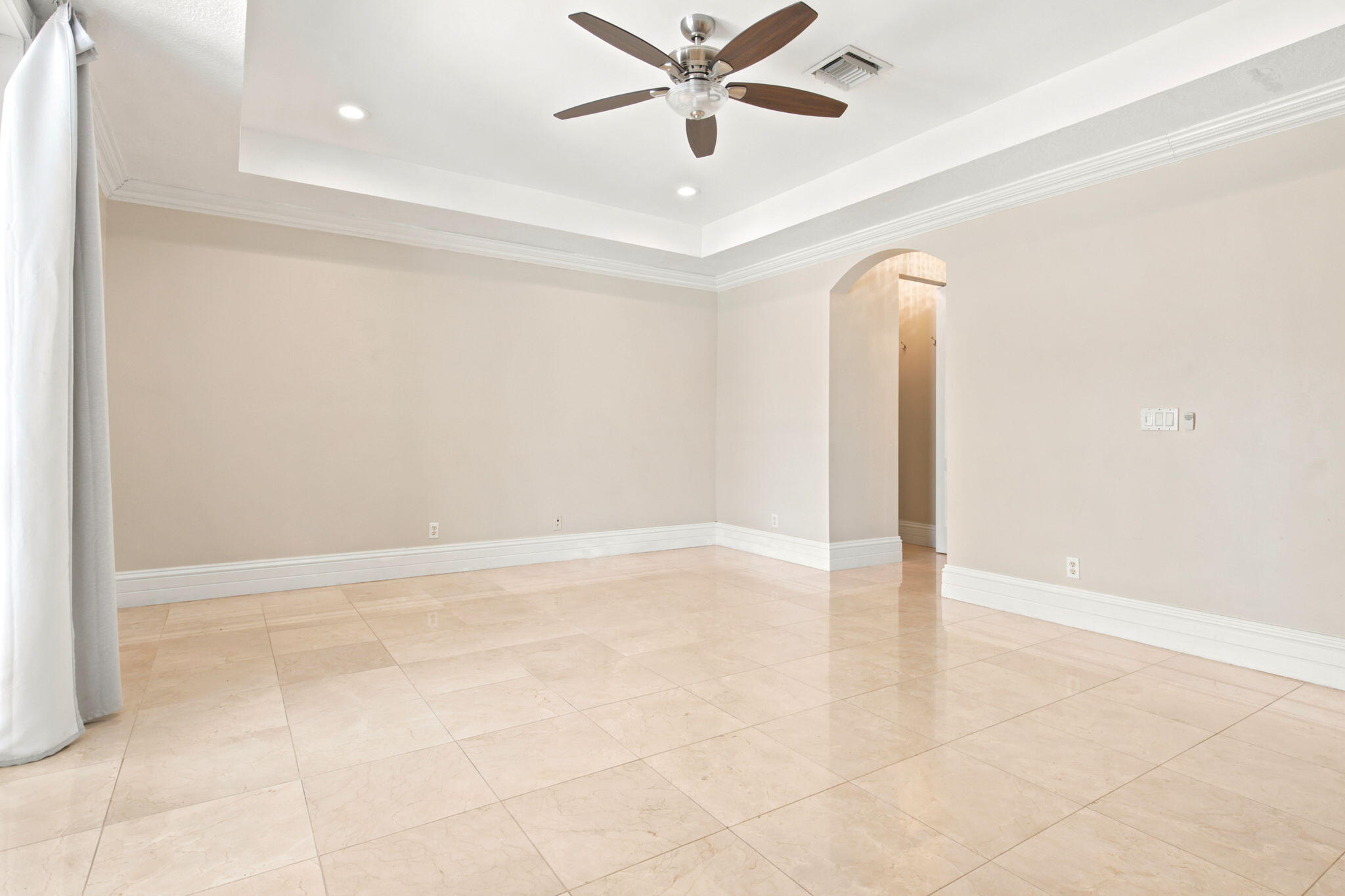 ISLES AT WESTON - Residential