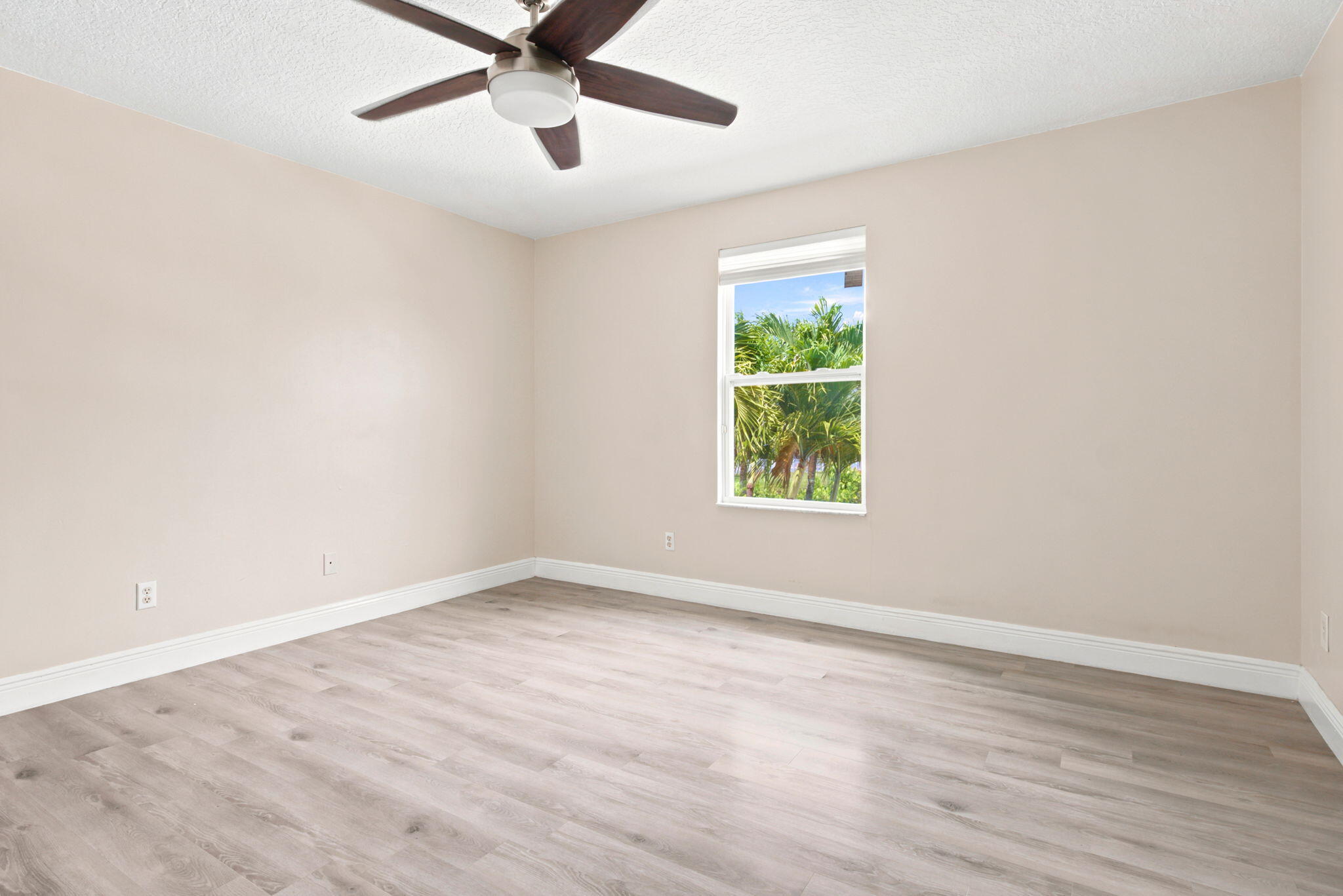 ISLES AT WESTON - Residential
