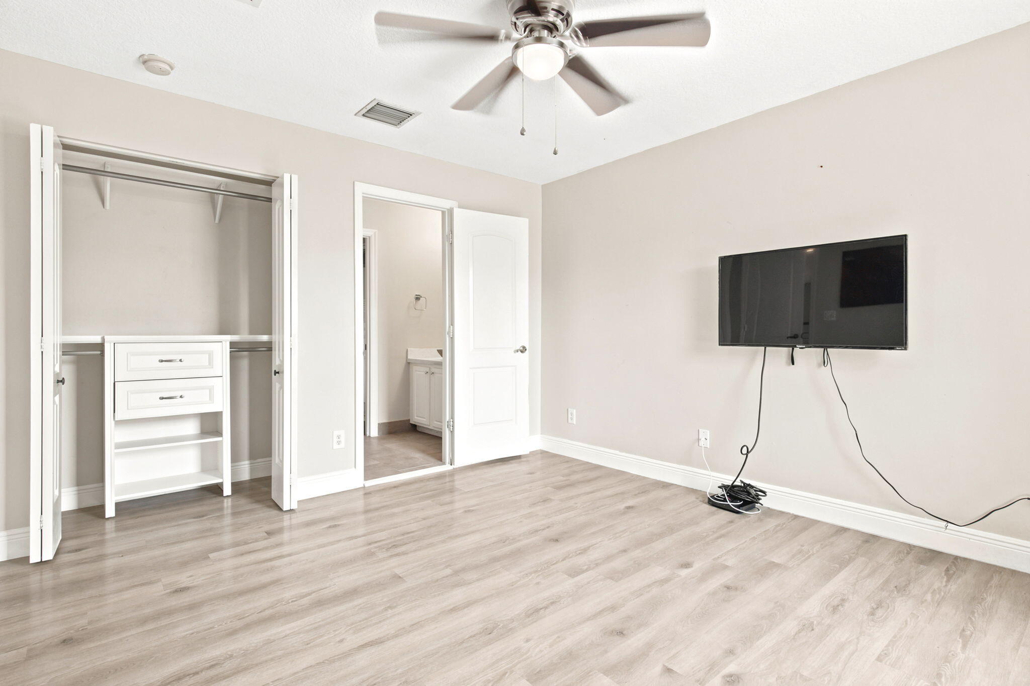 ISLES AT WESTON - Residential
