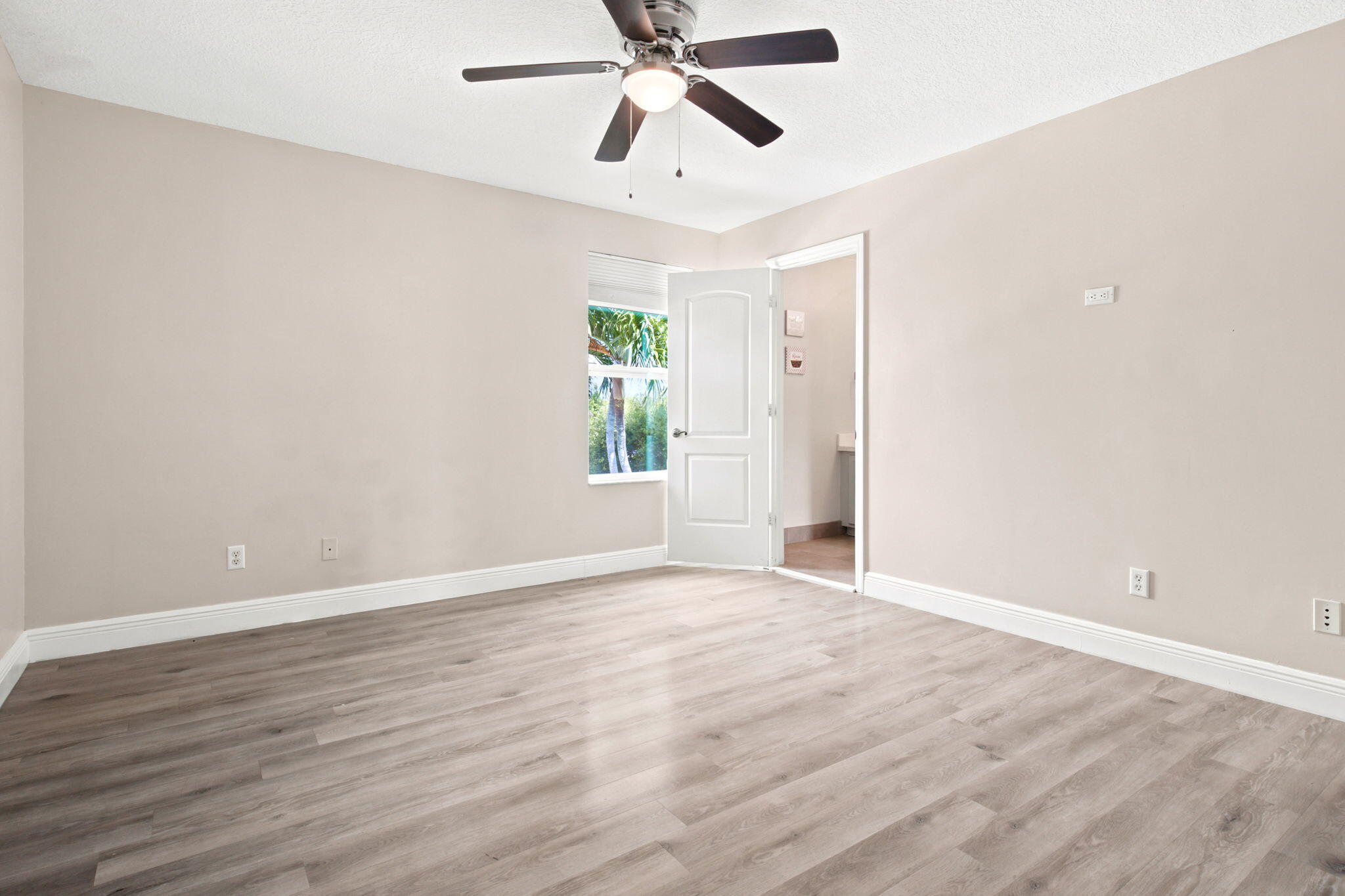 ISLES AT WESTON - Residential