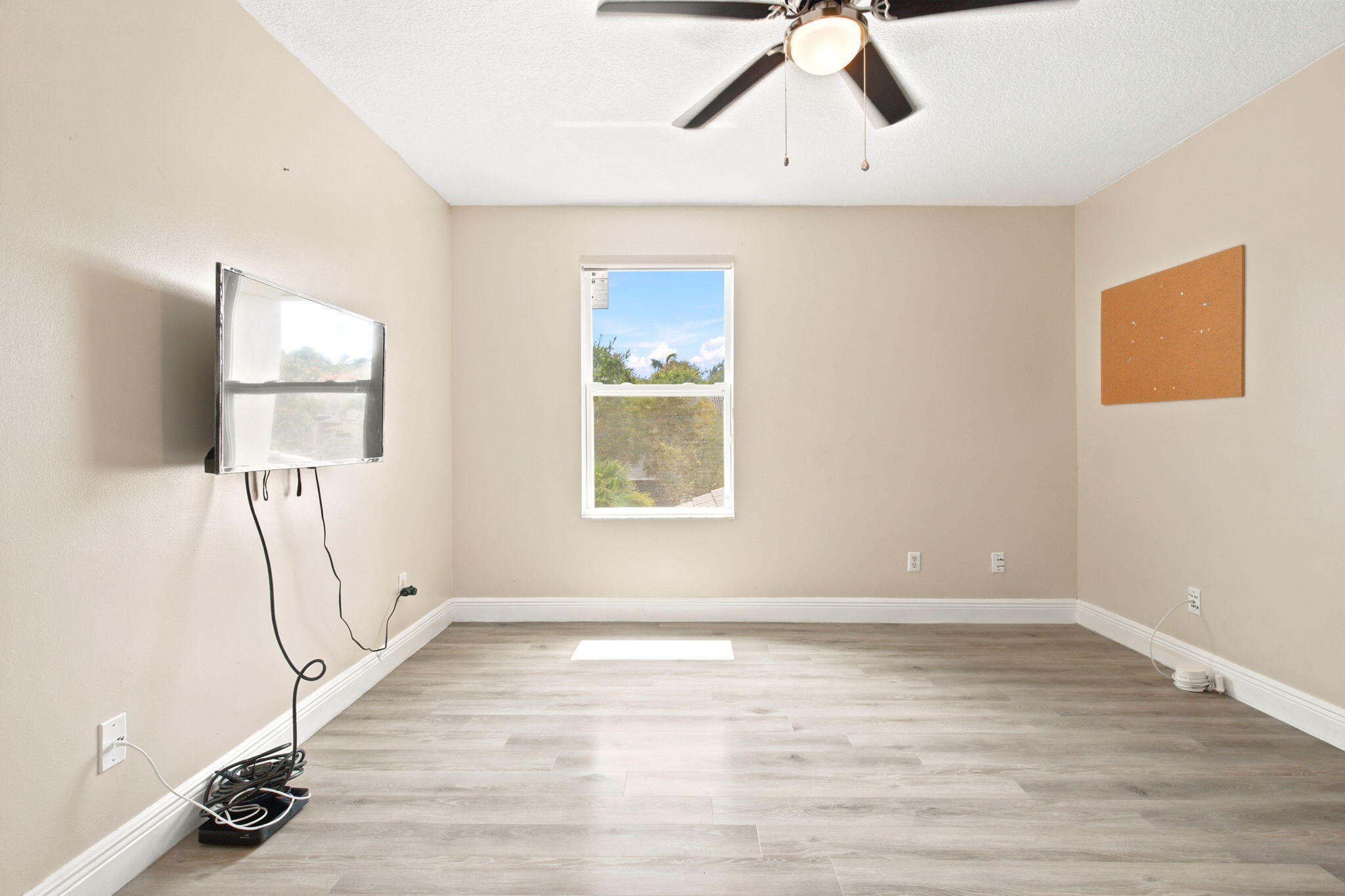 ISLES AT WESTON - Residential